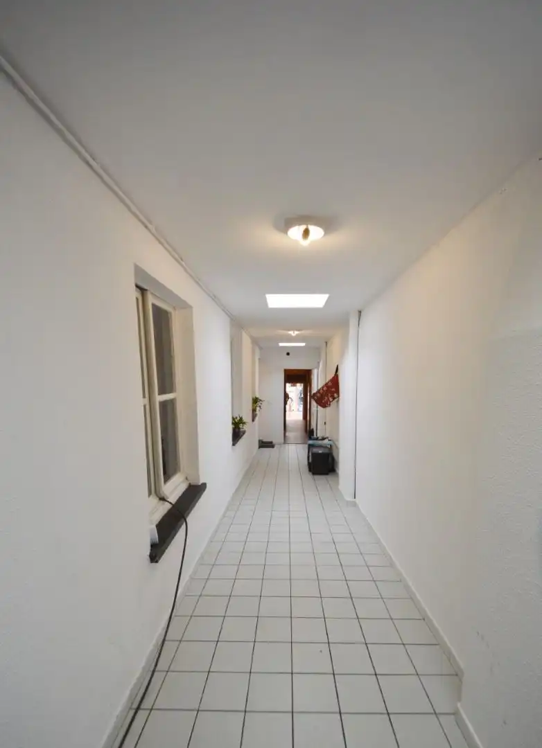 POP UP MOGELIJK - Instapklaar handelspand op toplocatie in hartje Geraardsbergen foto 12