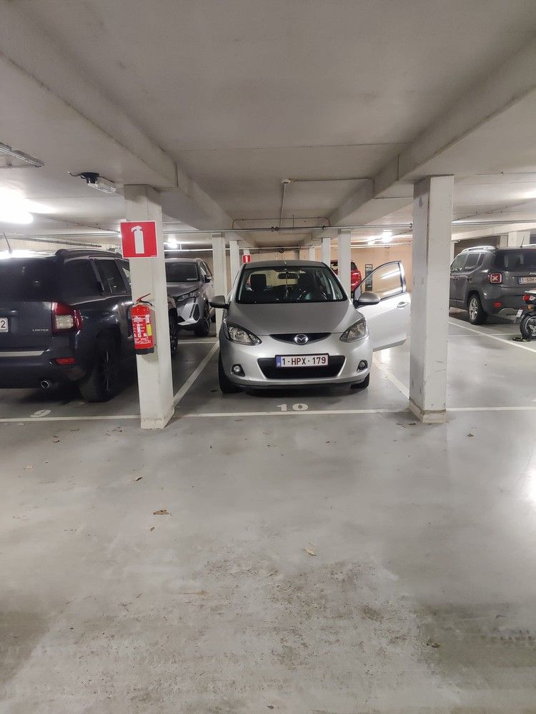 Autostaanplaats te koop in Wommelgem foto 5