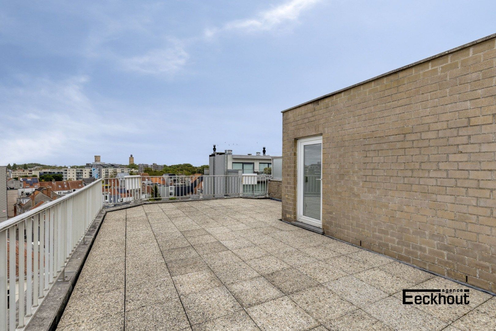 Verzorgd 3-slaapkamerappartement met prachtig zonneterras van 90m2 ! foto 15