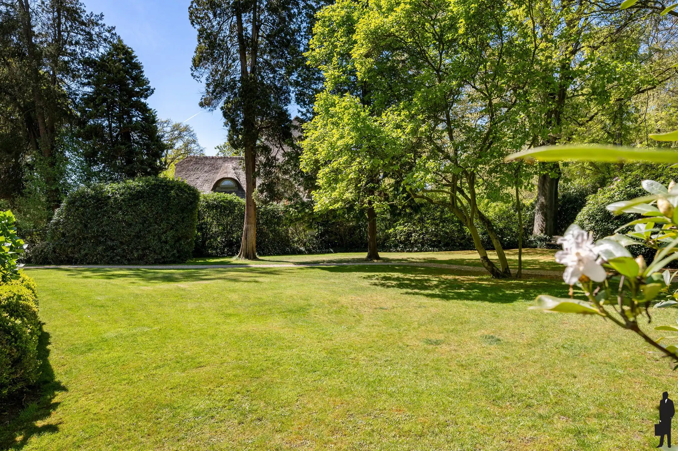 Prachtig instapklaar eclectisch landhuis op ca. 2.932m² te Hoogboom! foto 32