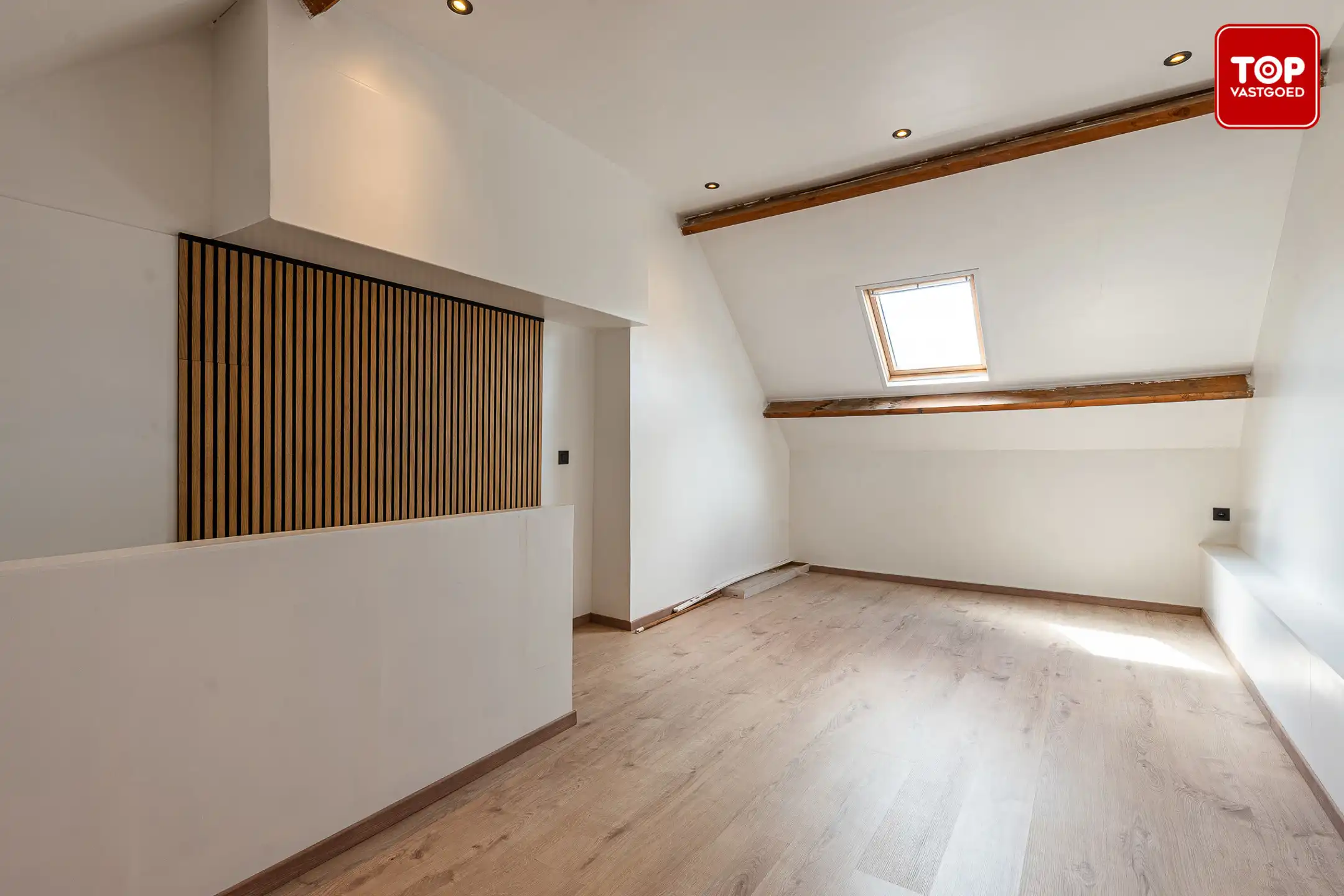 Instapklare woning met mooi aangelegde tuin.  foto 24