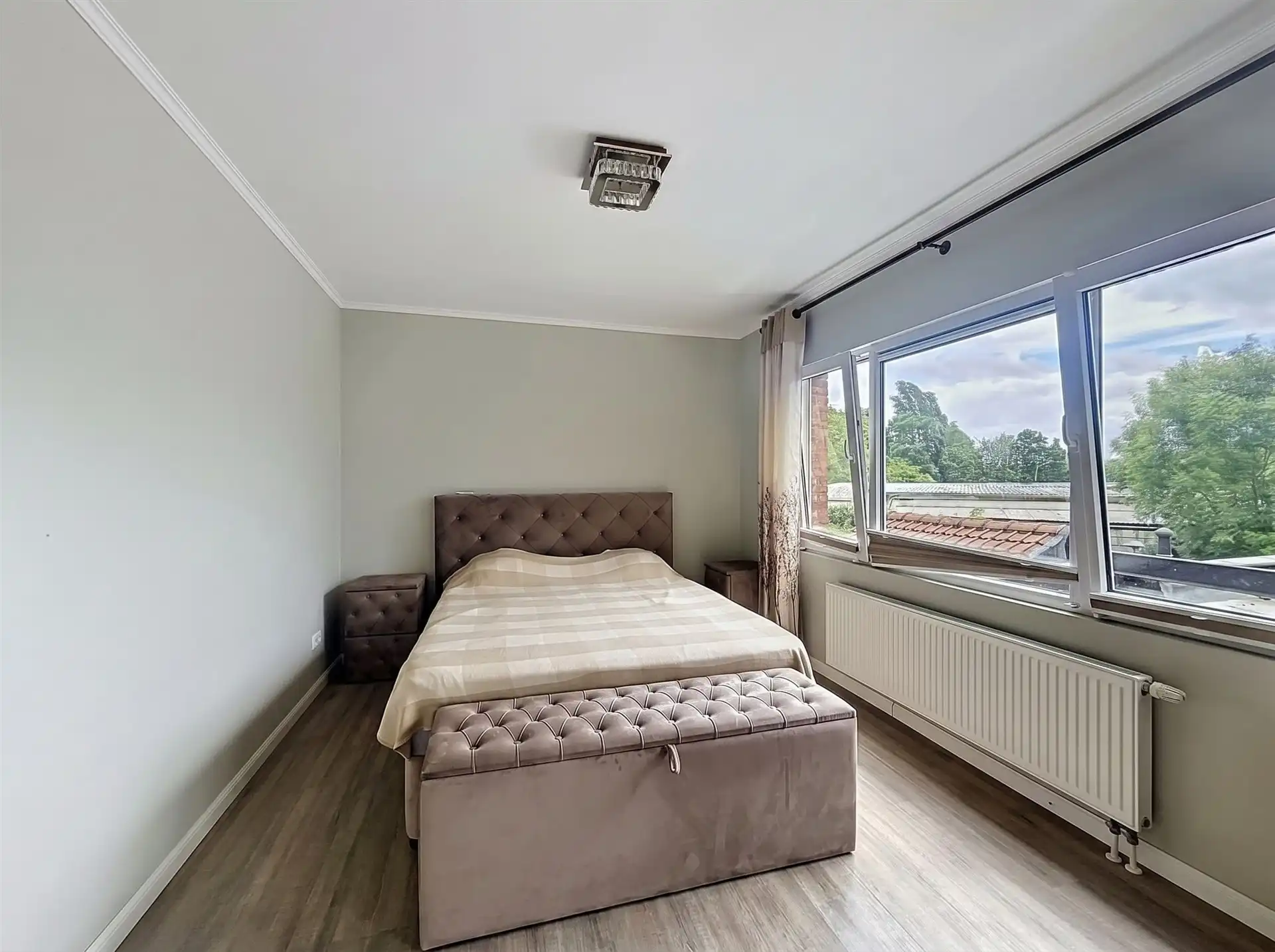 Prachtige instapklare woning met zonnige tuin en 5 slaapkamers! foto 21