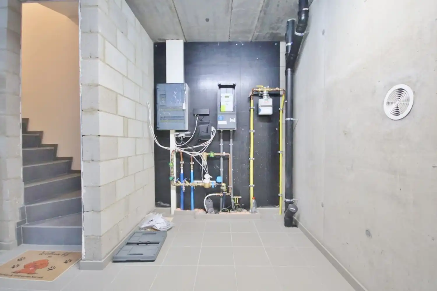 Moderne woning met 3 slaapkamers en tuin in het rustige Landen foto 16