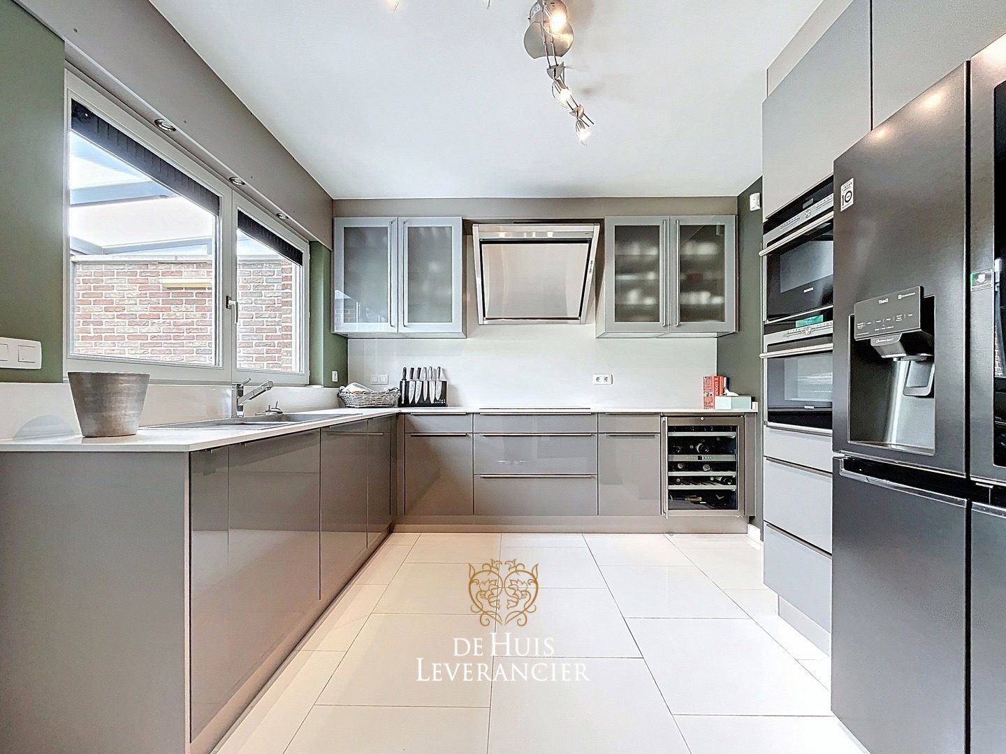 Exclusief wonen in Kontich ? Luxe, rust & ruimte met tuin met zwembad te koop ! foto 5