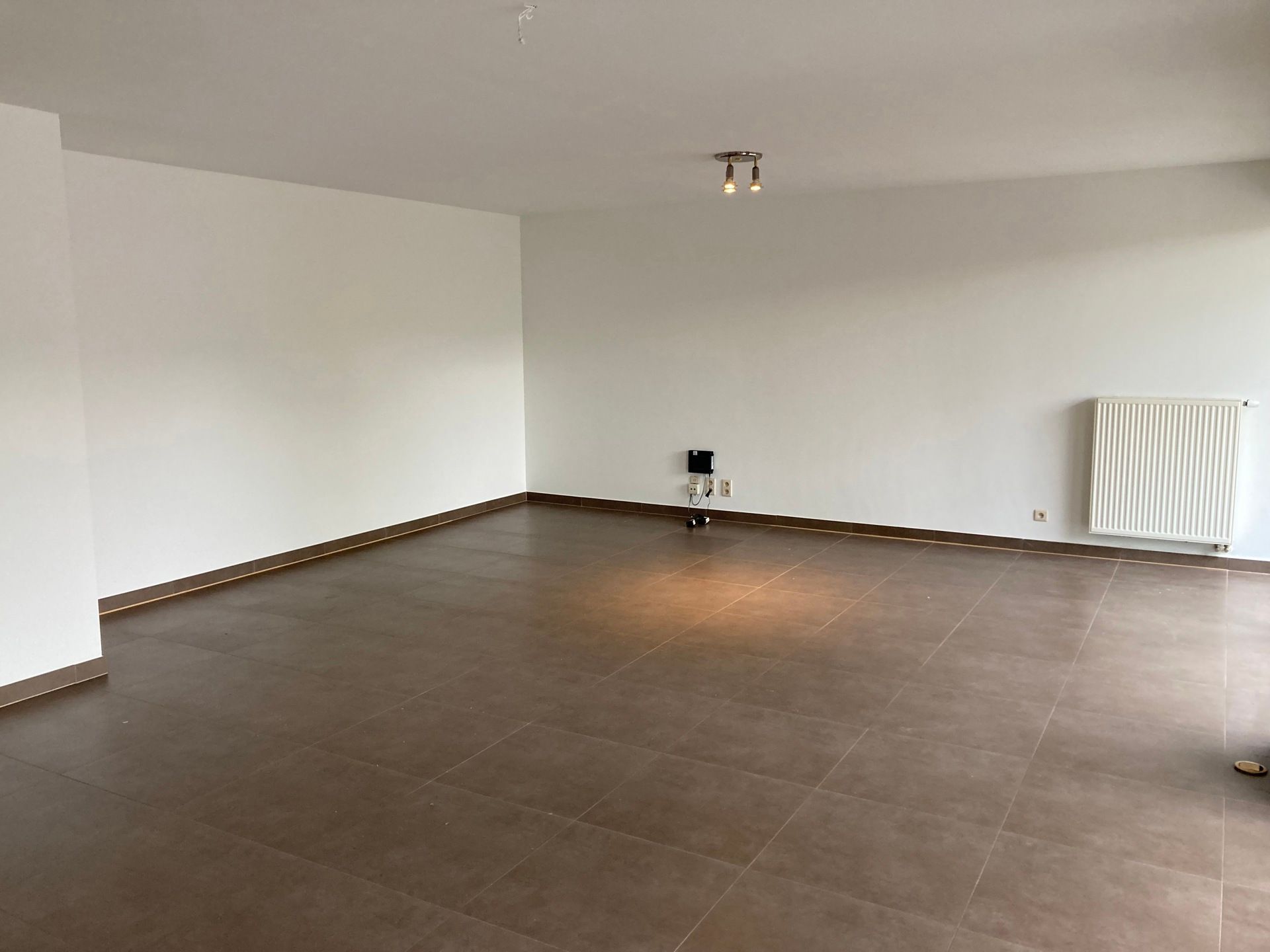 HERZELE - Recent appartement op centrale ligging foto 2