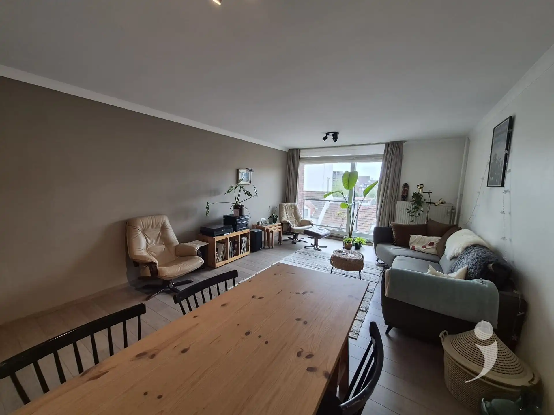 Bemeubeld appartement foto 3