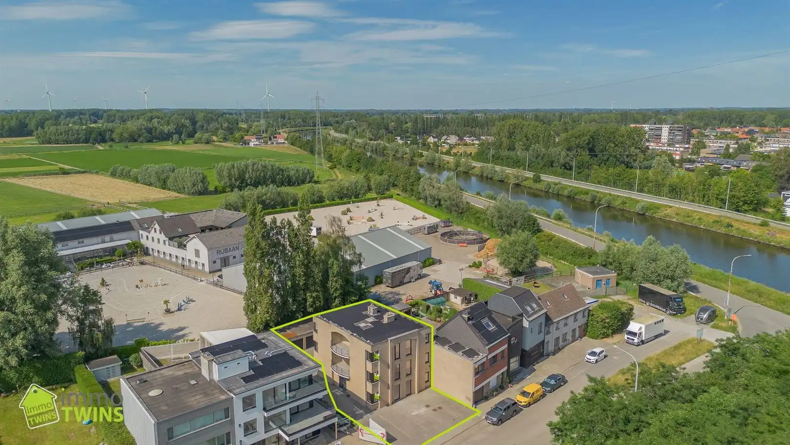 Ruim totaal gerenoveerd appartement van 119 m² met terras, staanplaats en garage te Appels bij Dendermonde foto 14