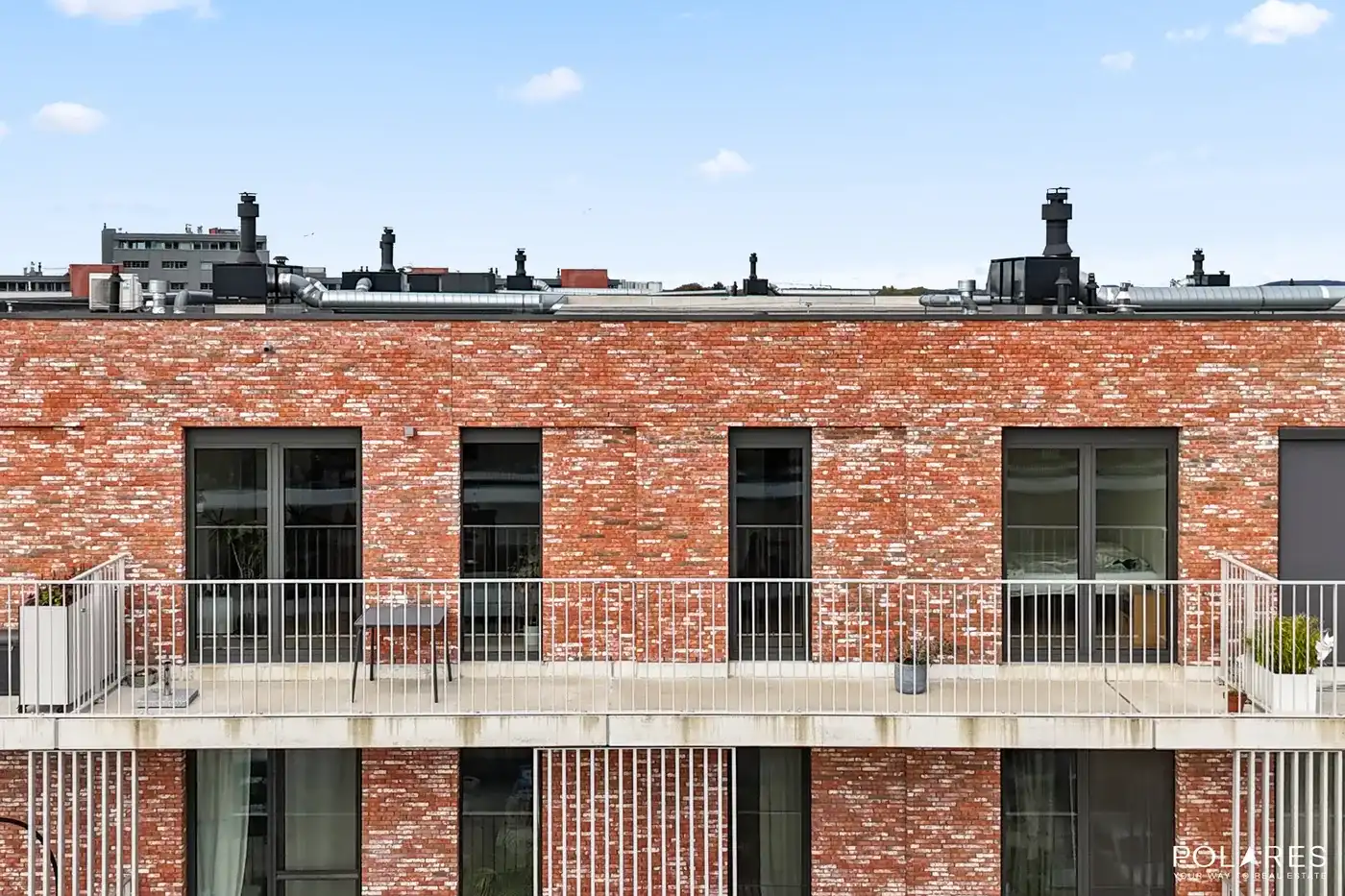 Lichtrijk en energiezuinig appartement met zuidgericht terras foto {{pictureIndex}}