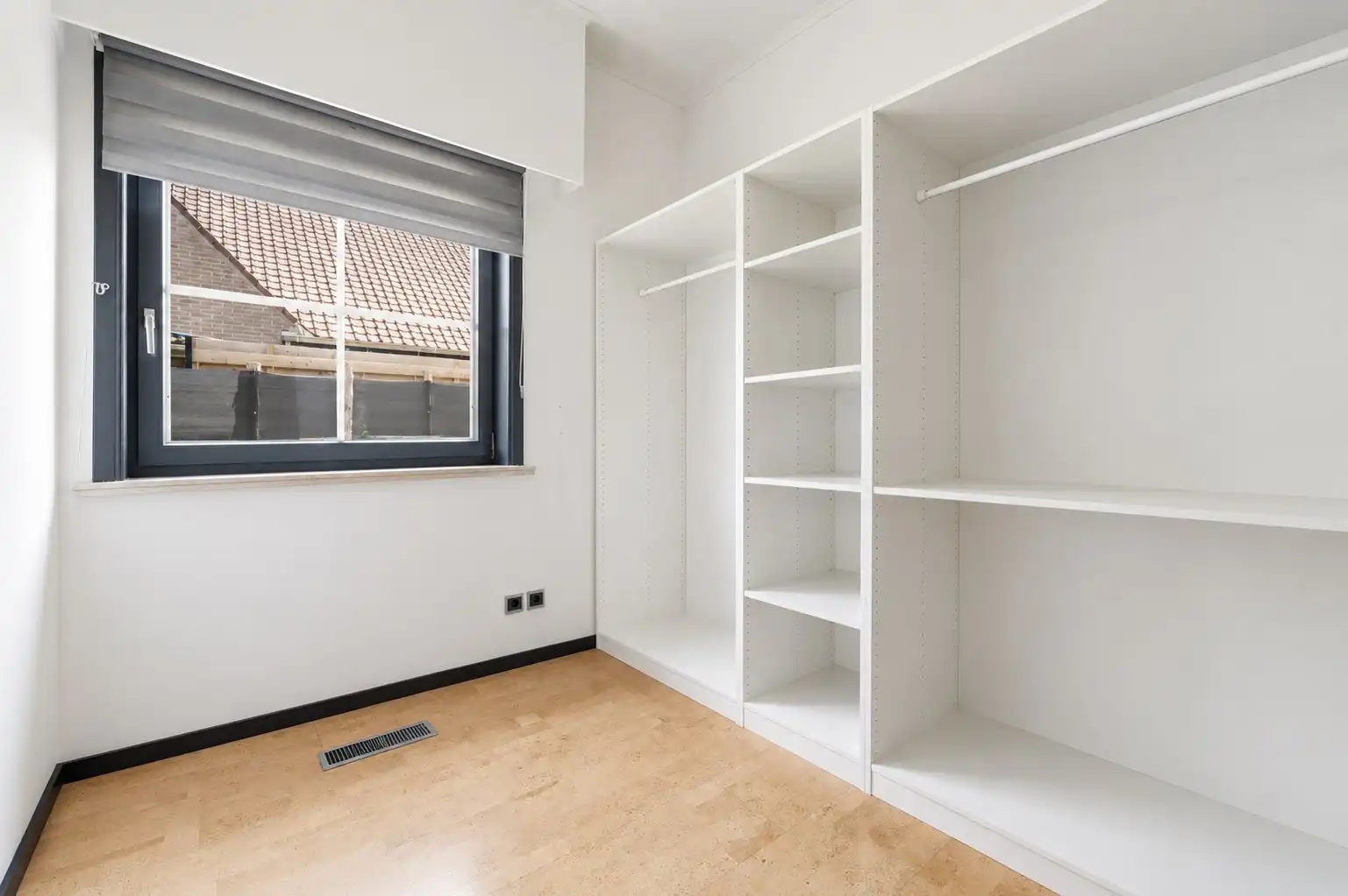 Alleenstaande woning met prachtige tuin en tal van extra troeven in een rustige wijk te Wervik foto 24