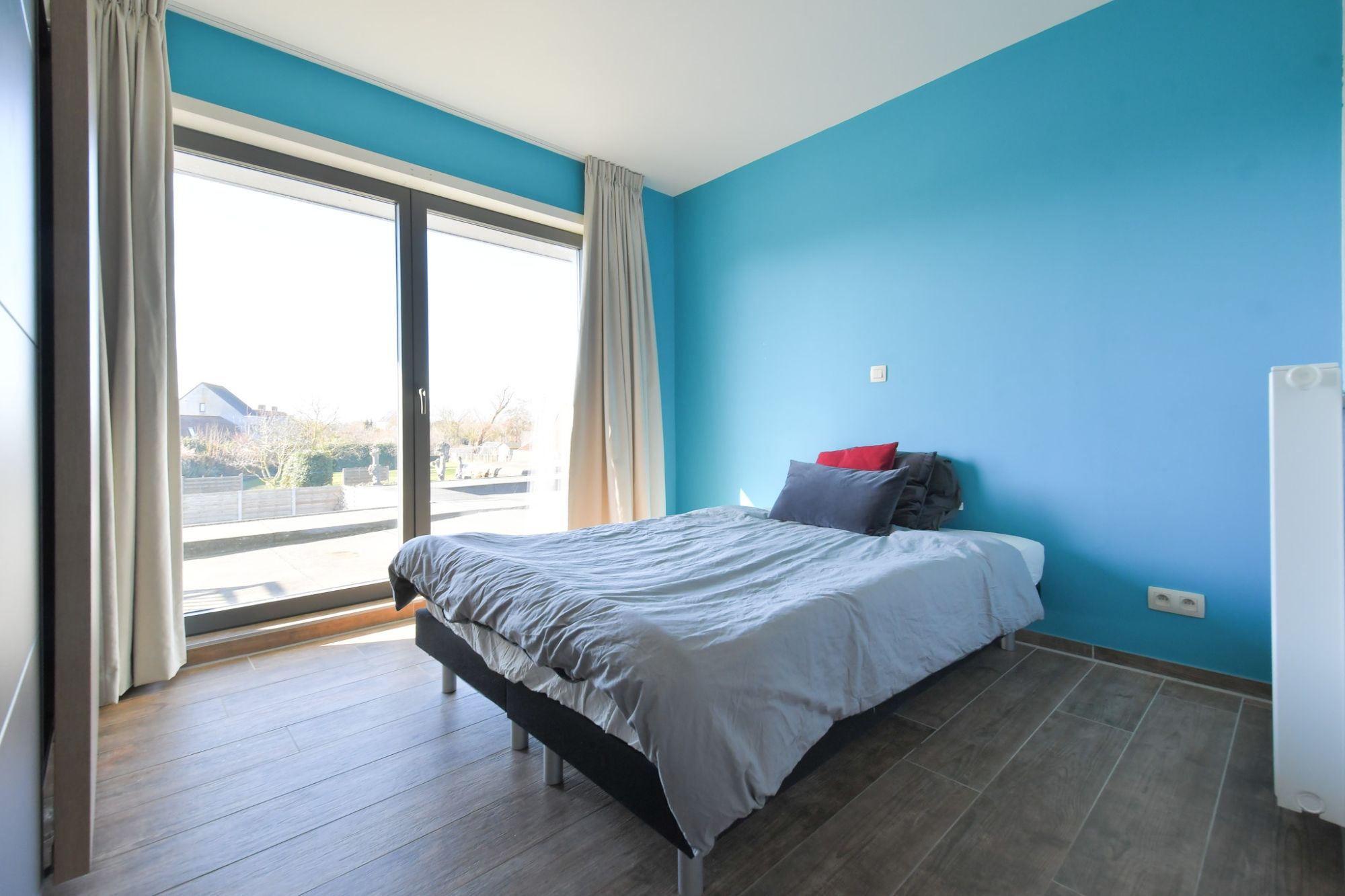 | BEZOEKMOMENT ZAT 28/06 - 11u - 12u30 | Ruime energiezuinige woning met 4 SLPKS, tuin en garage in het centrum van Klemskerke foto 15