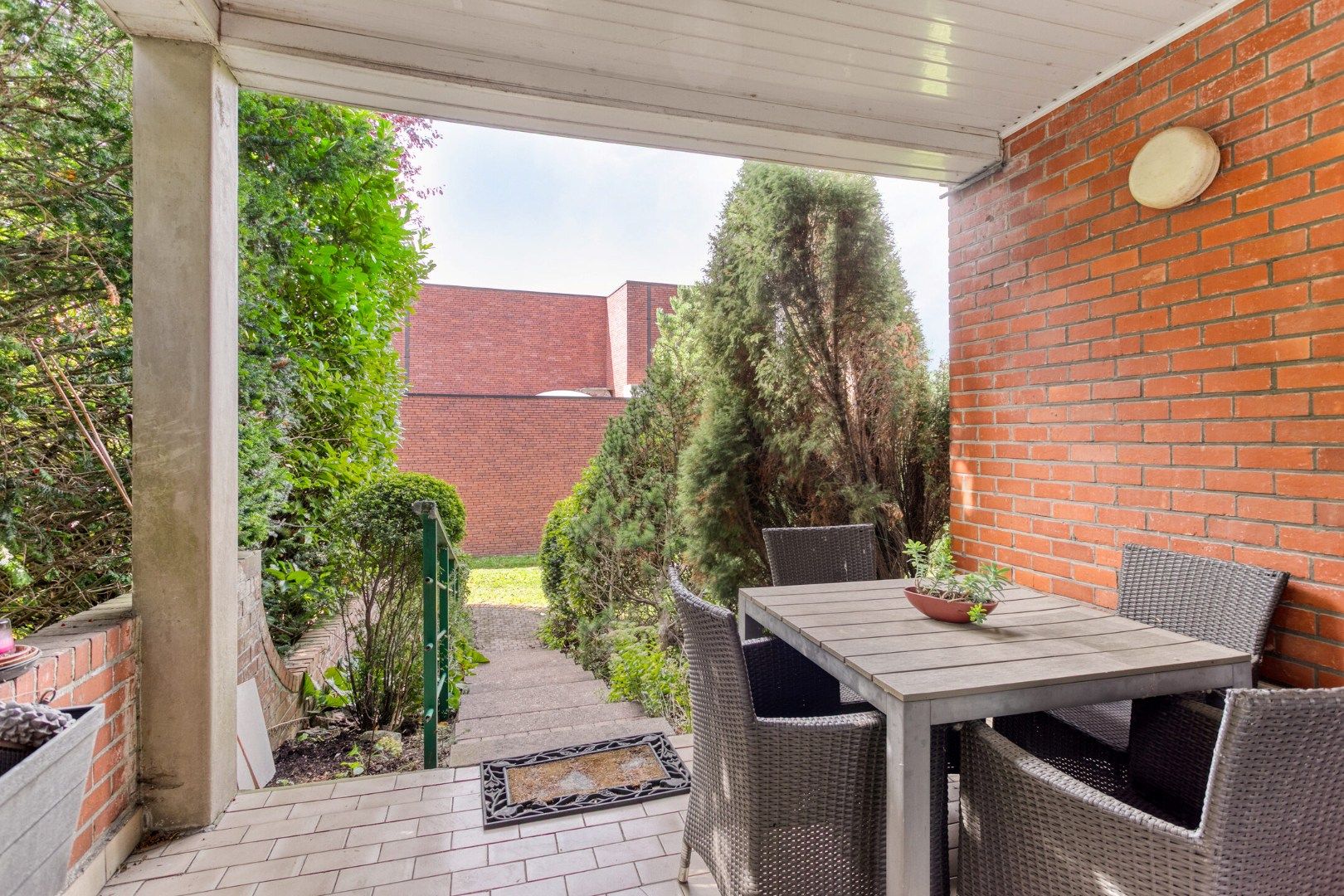 Mooi, uiterst lichtrijk appartement in het hart van Wevelgem! foto 8