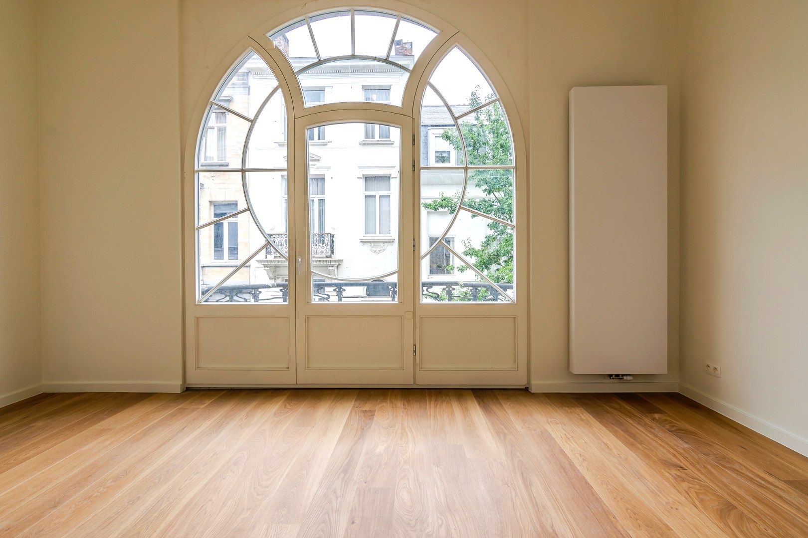 Uniek en luxueus appartement in prachtig gebouw op Zurenborg foto 5