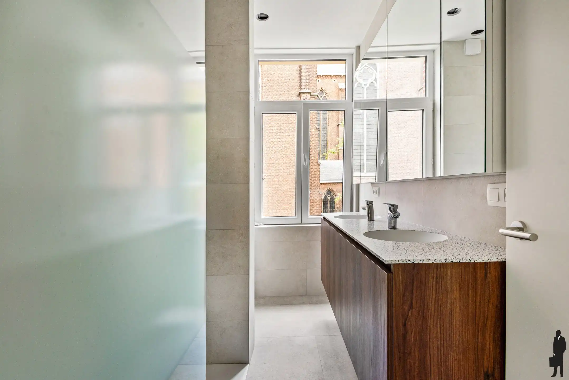 Instapklare woning met 4 slpk en tuin in centrum Rumst  foto 18