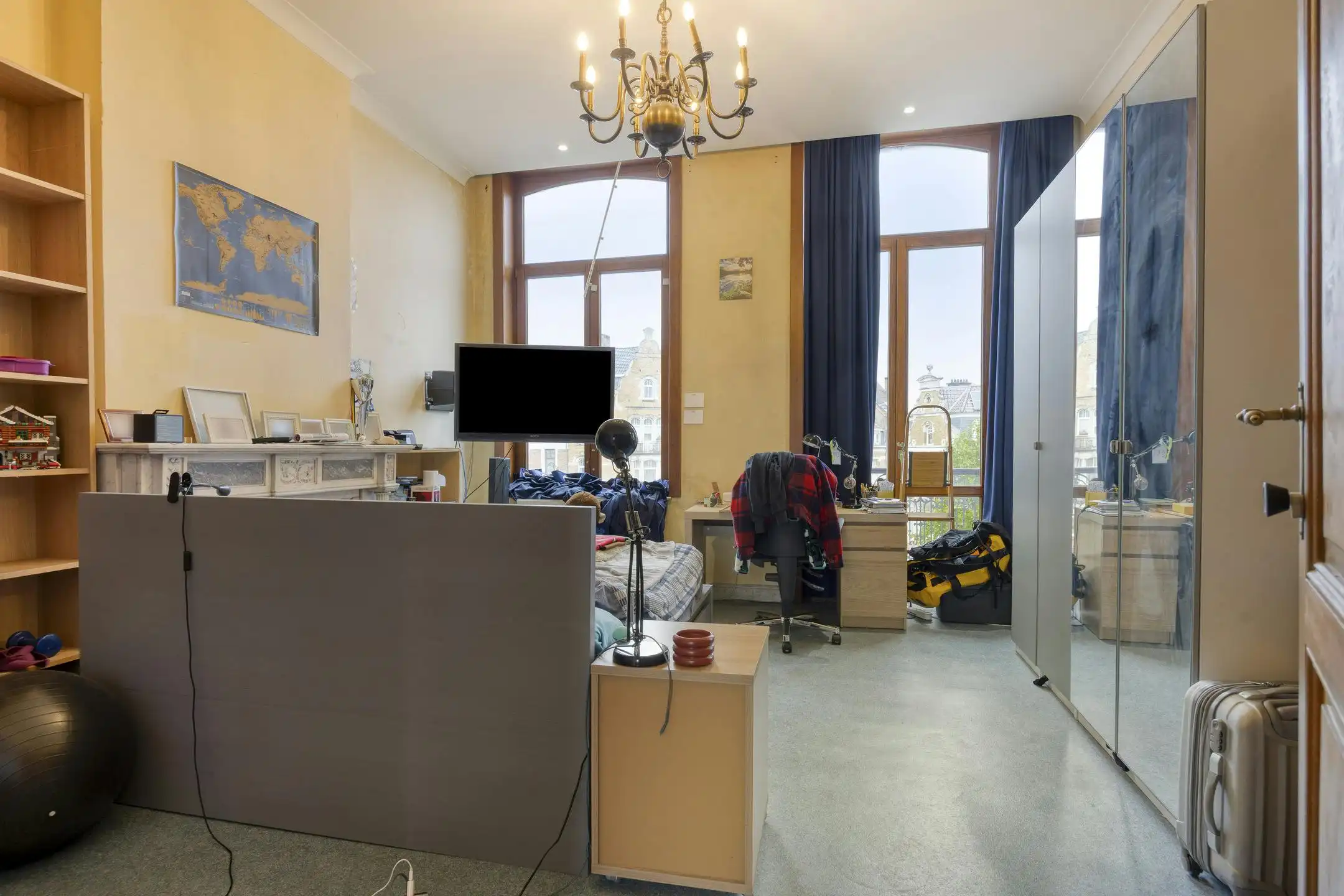 Op te frissen herenhuis met 7 slaapkamers en stadstuin. foto 17