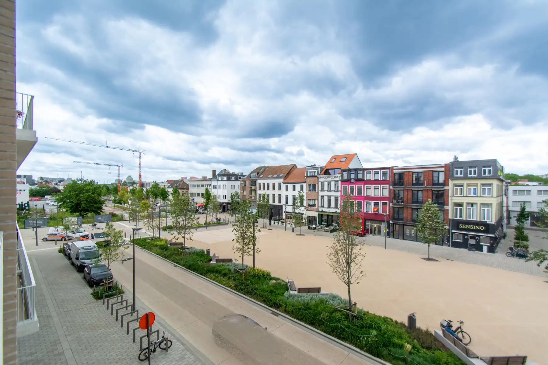 Prachtig gemeubeld 2- kamer appartement met groot terras foto 6
