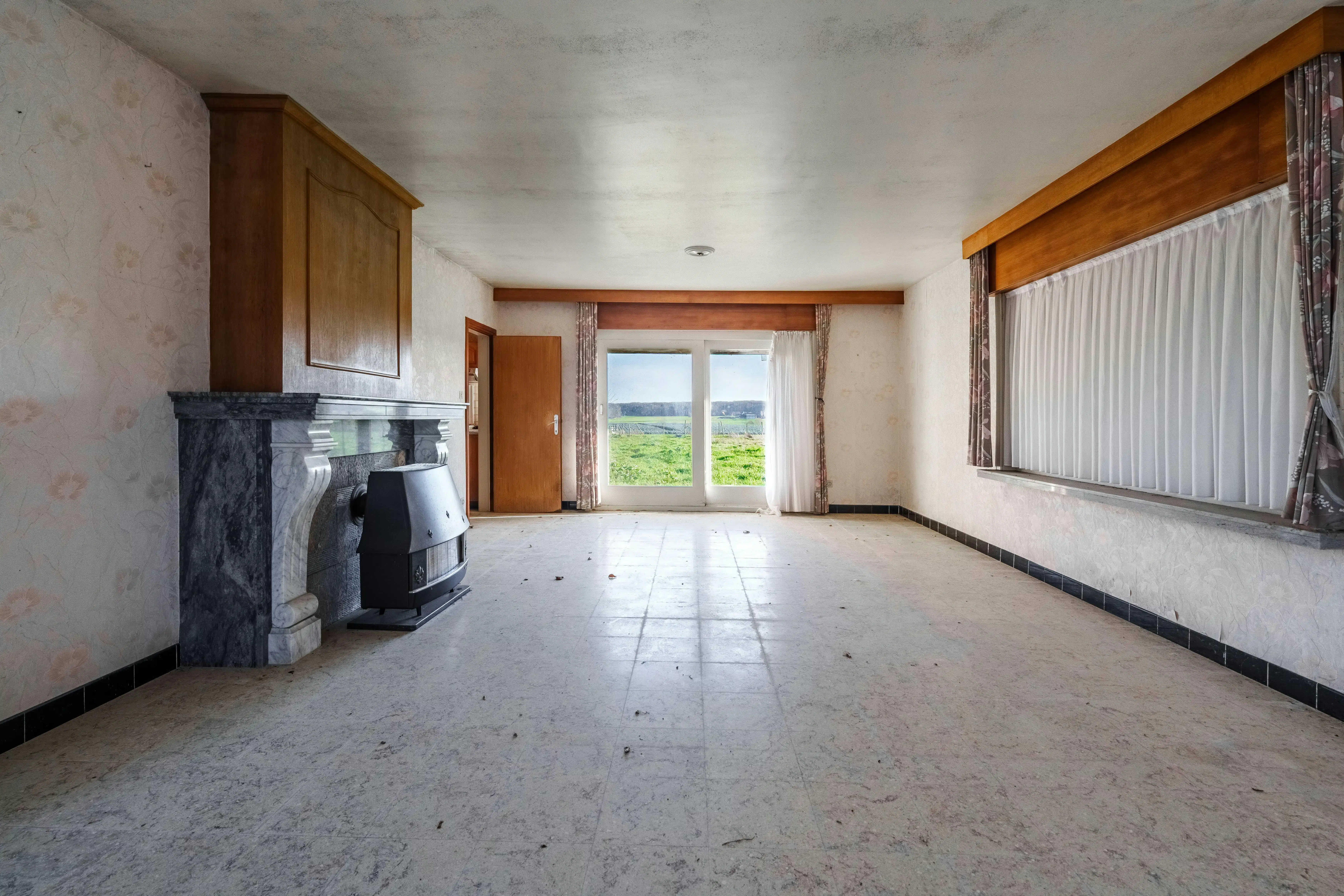 Authentiek te renoveren hoeve met uniek potentieel op bijna 3 hectare in Voormezele  foto 13