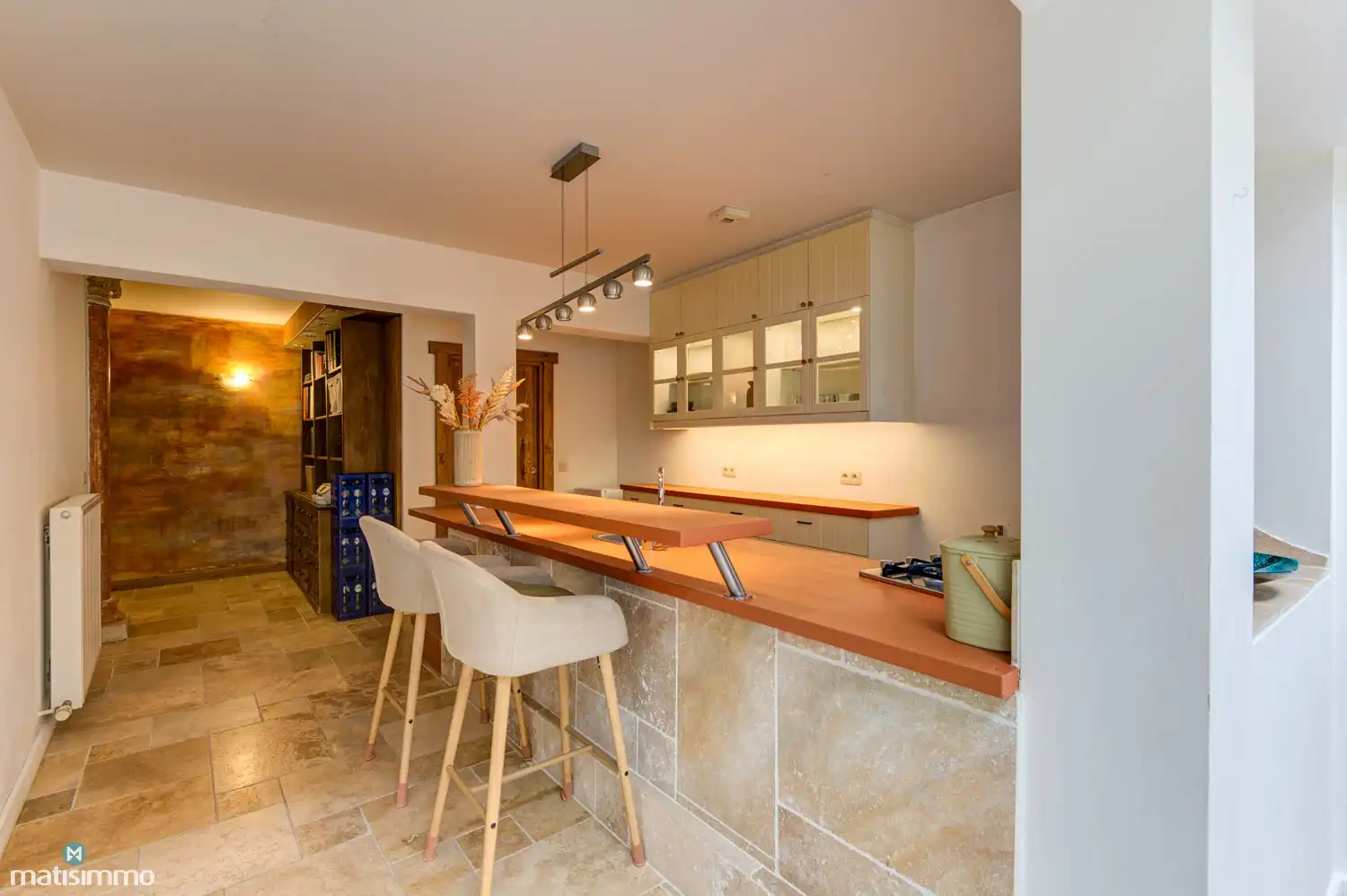 UNIEK 2-SLAAPKAMERAPPARTEMENT MET 2 ENSUITE BADKAMERS, KELDERBERGING EN RUIME BINNENKOER IN DE STADSKERN VAN TONGEREN foto 9