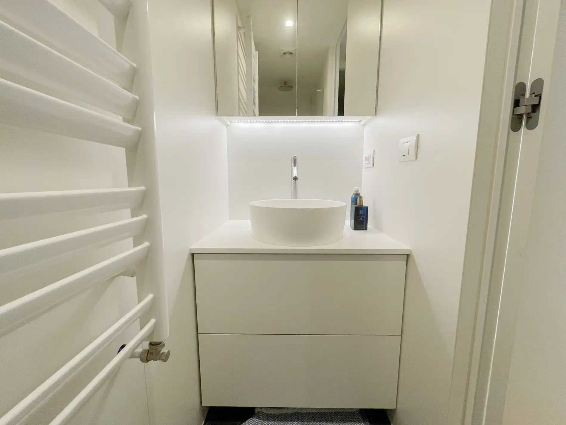 Appartement met zijdelings zeezicht en een ruim zuidwest gericht terras. foto 19