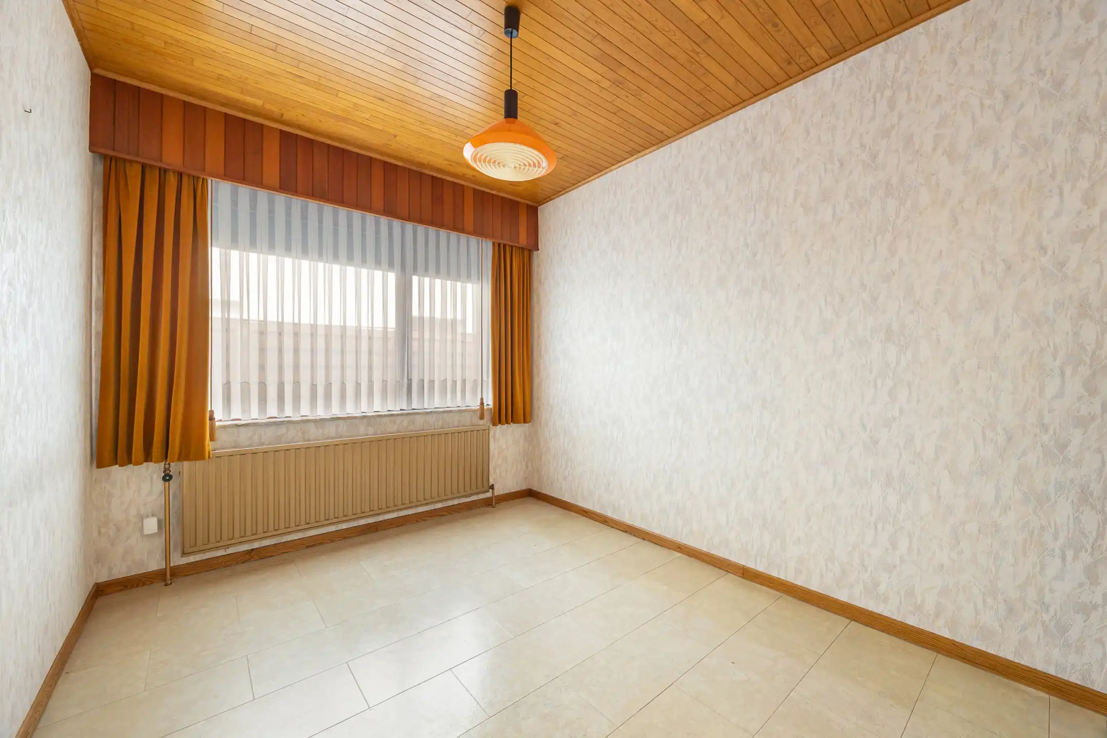 Te renoveren laagbouwwoning met 3 slpk te centrum Lichtaart! foto 18