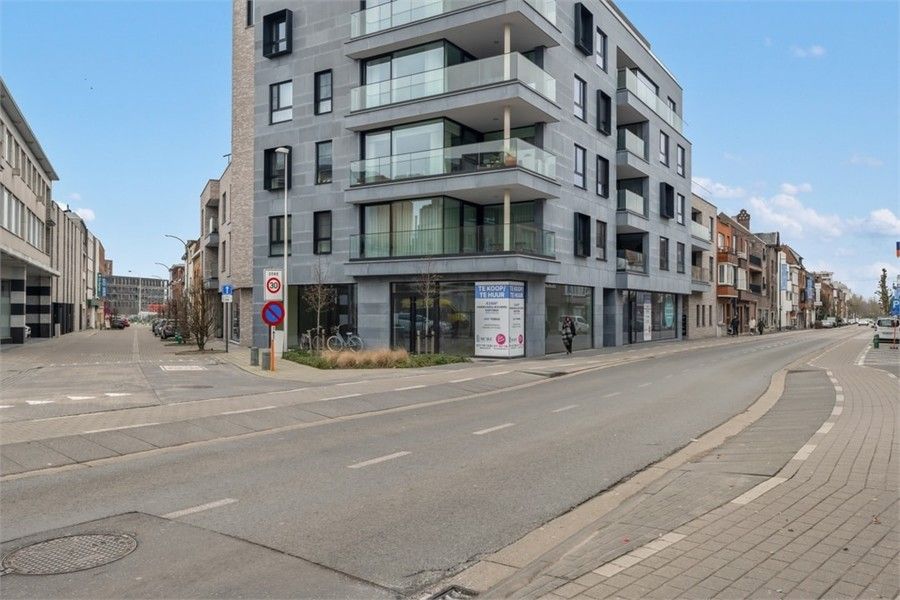 UNIEK CASCO HANDELSPAND VAN 196M² OP EEN TOPLOCATIE IN HASSELT foto 5