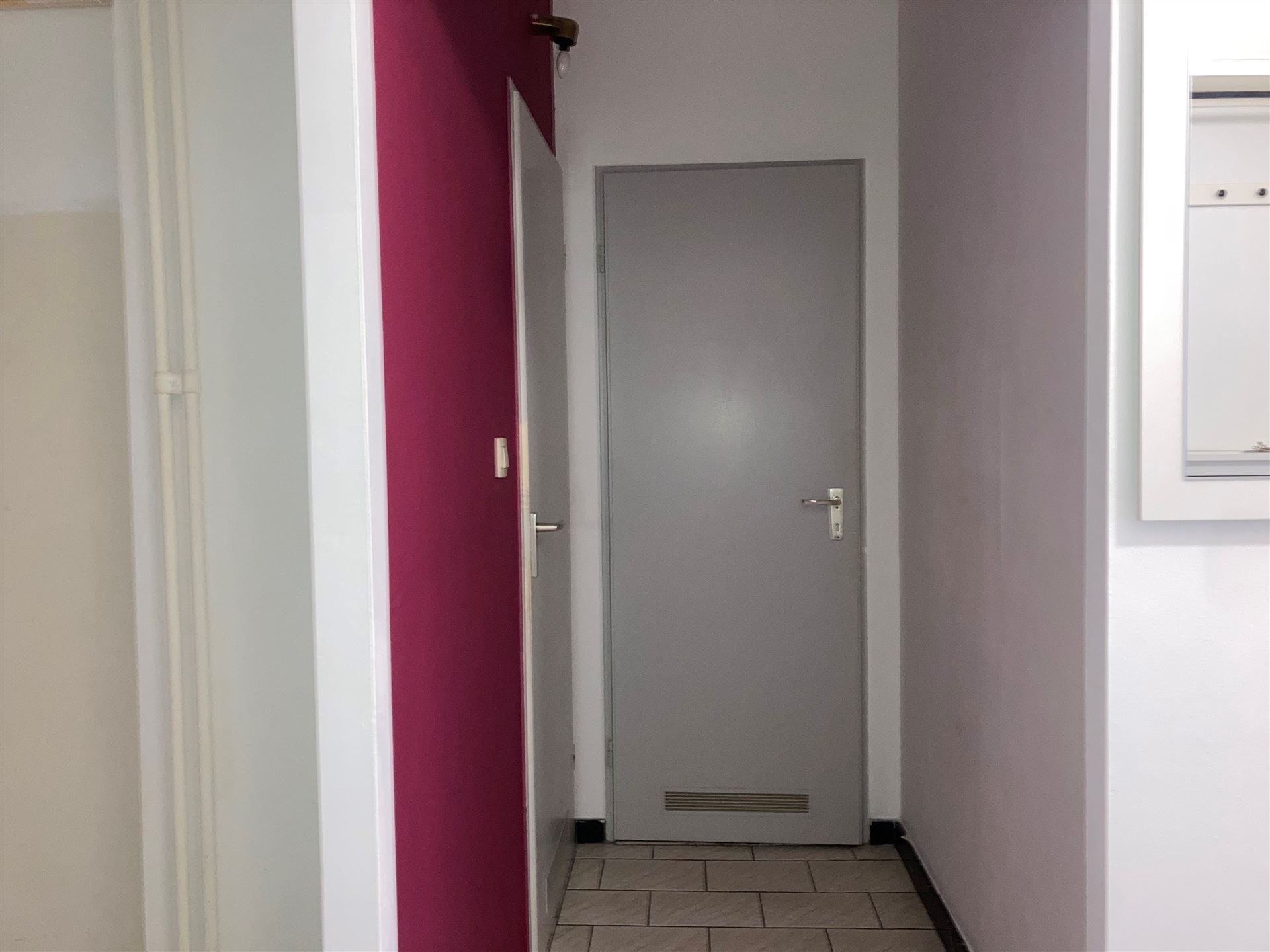 Mooi gemeubeld appartement op de 8de verdieping met een prachtig zicht op de Square foto 11