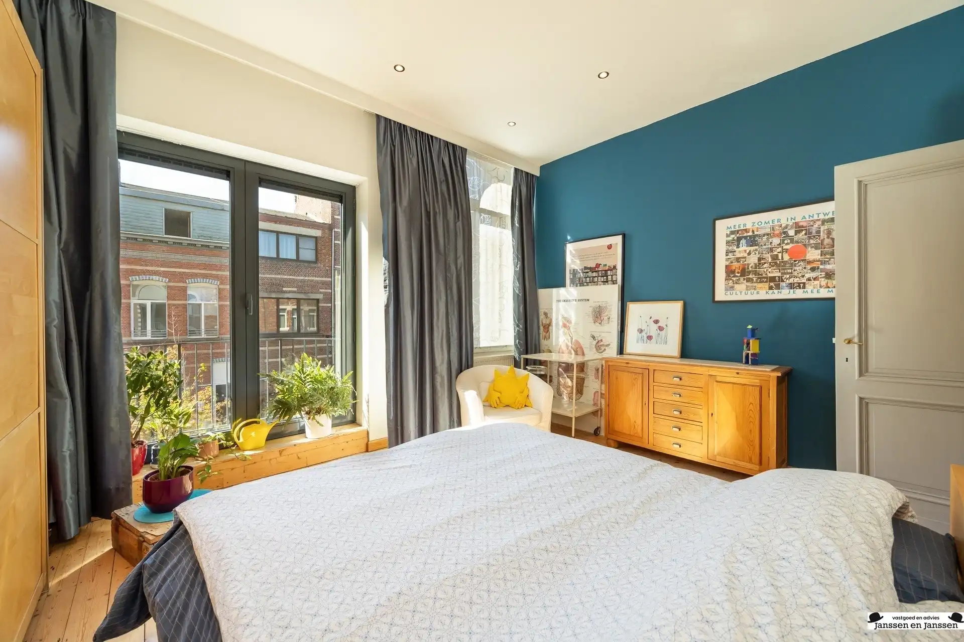 Prachtig gerenoveerd herenhuis met groene stadstuin foto 13