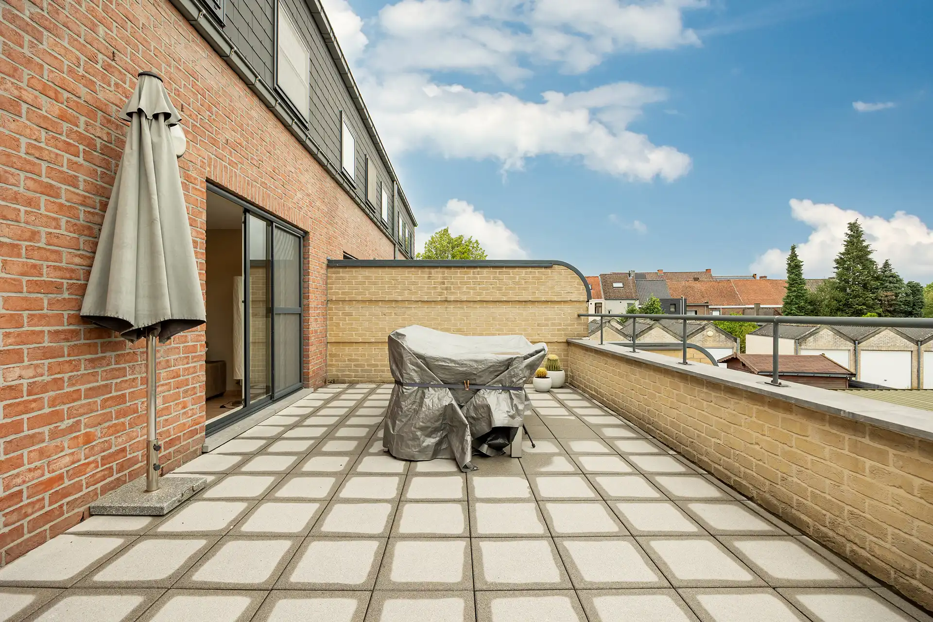 Duplexappartement met 3 slaapkamers, garage en riant terras. foto 13
