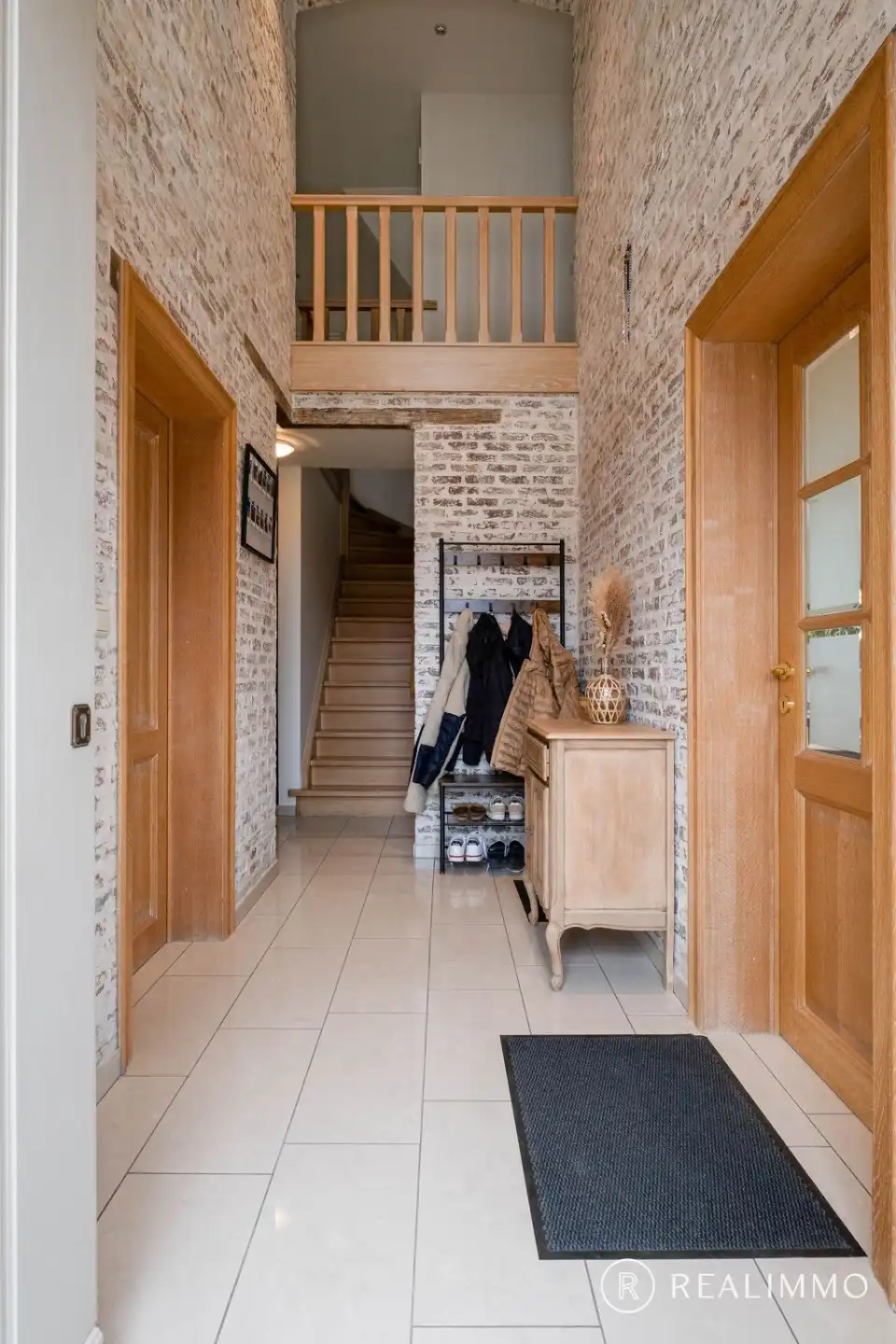 Ruime villa op 911m² in een rustige, groene omgeving te Sint-Eloois-Vijve foto 5