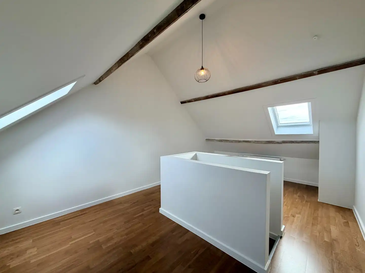 Volledig gerenoveerde woning met 3 slaapkamers en garage te Izegem! foto 13