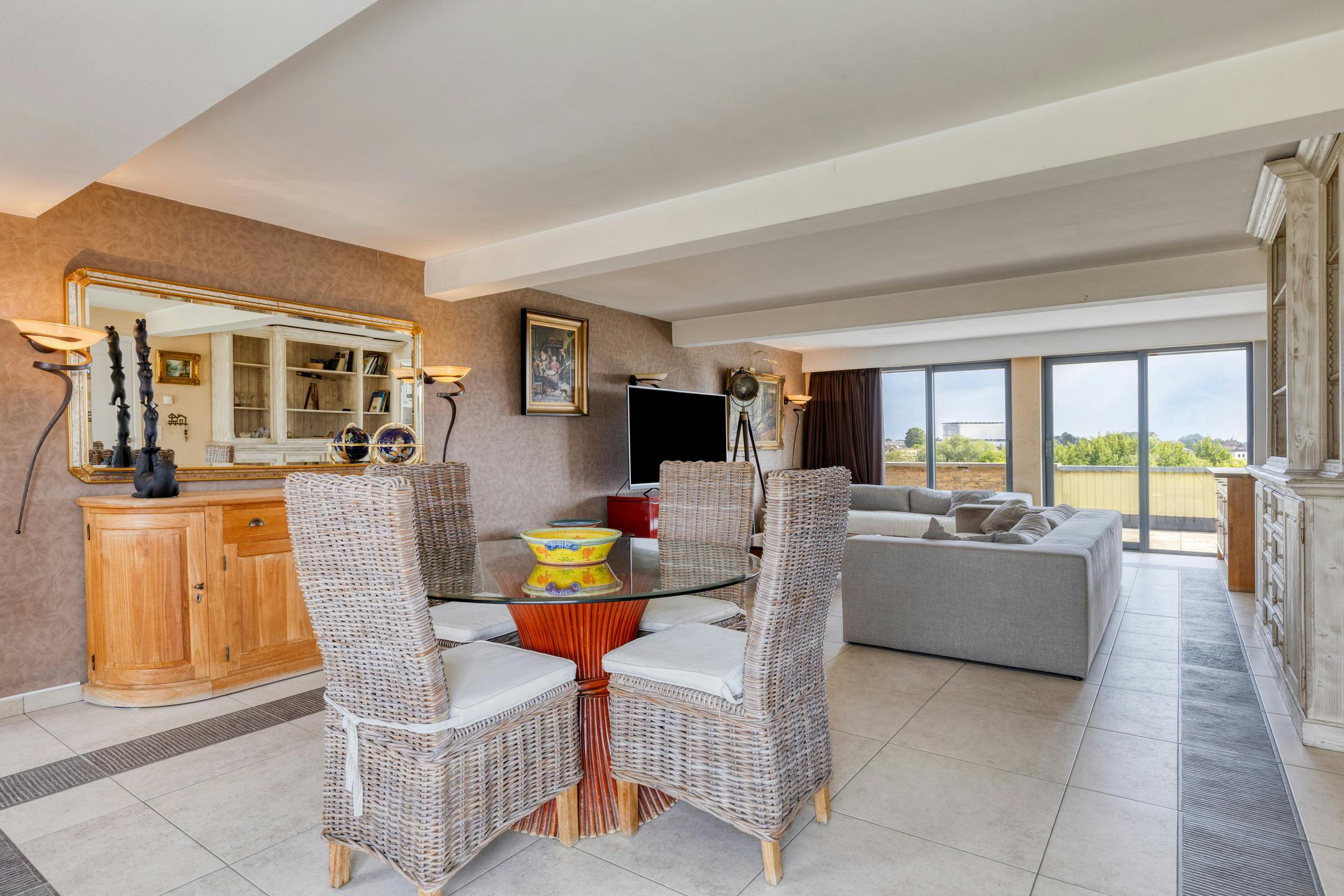 Penthouse te koop in Zellik foto {{pictureIndex}}