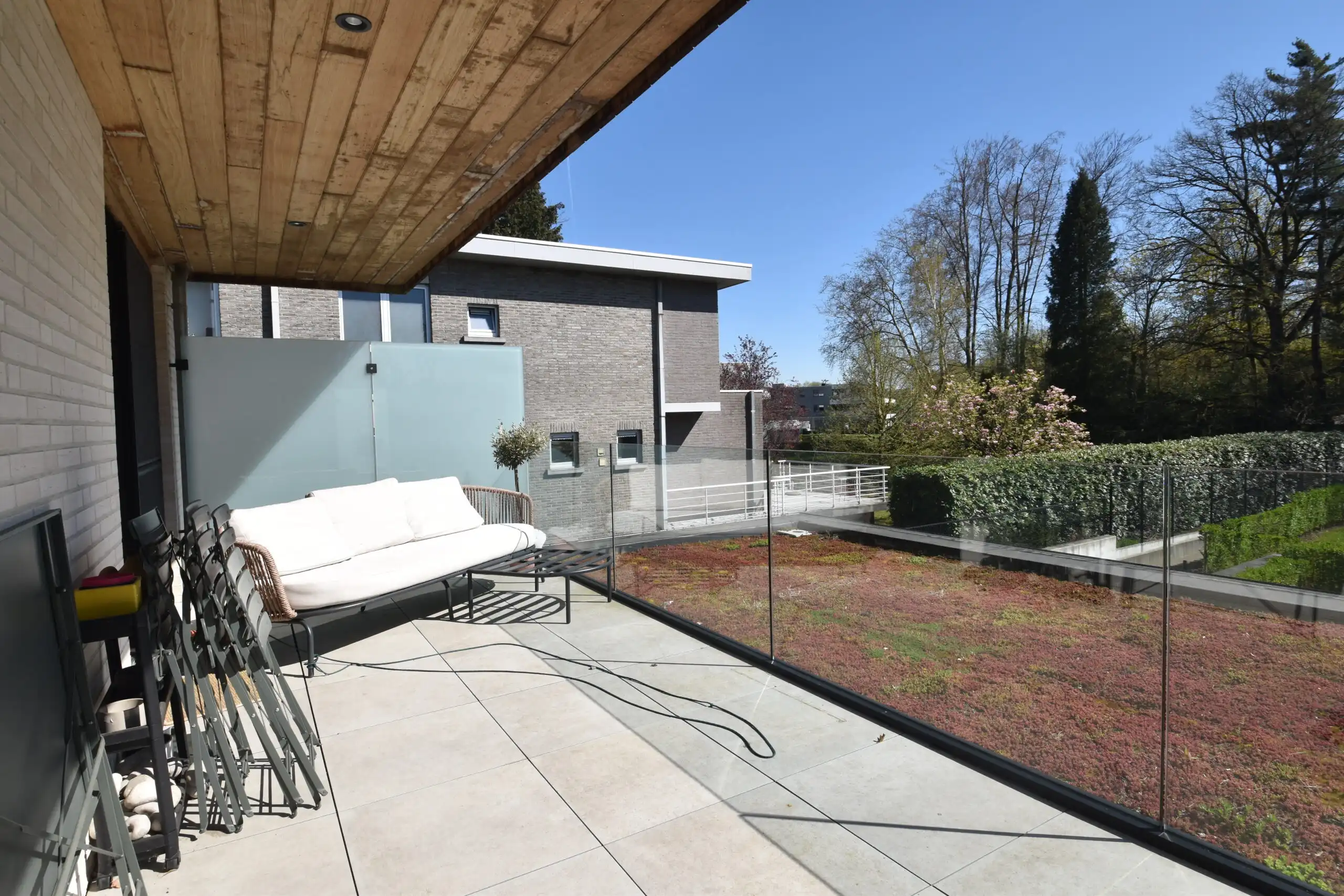 Modern en energiezuinig appartement met zonnig terras foto 5