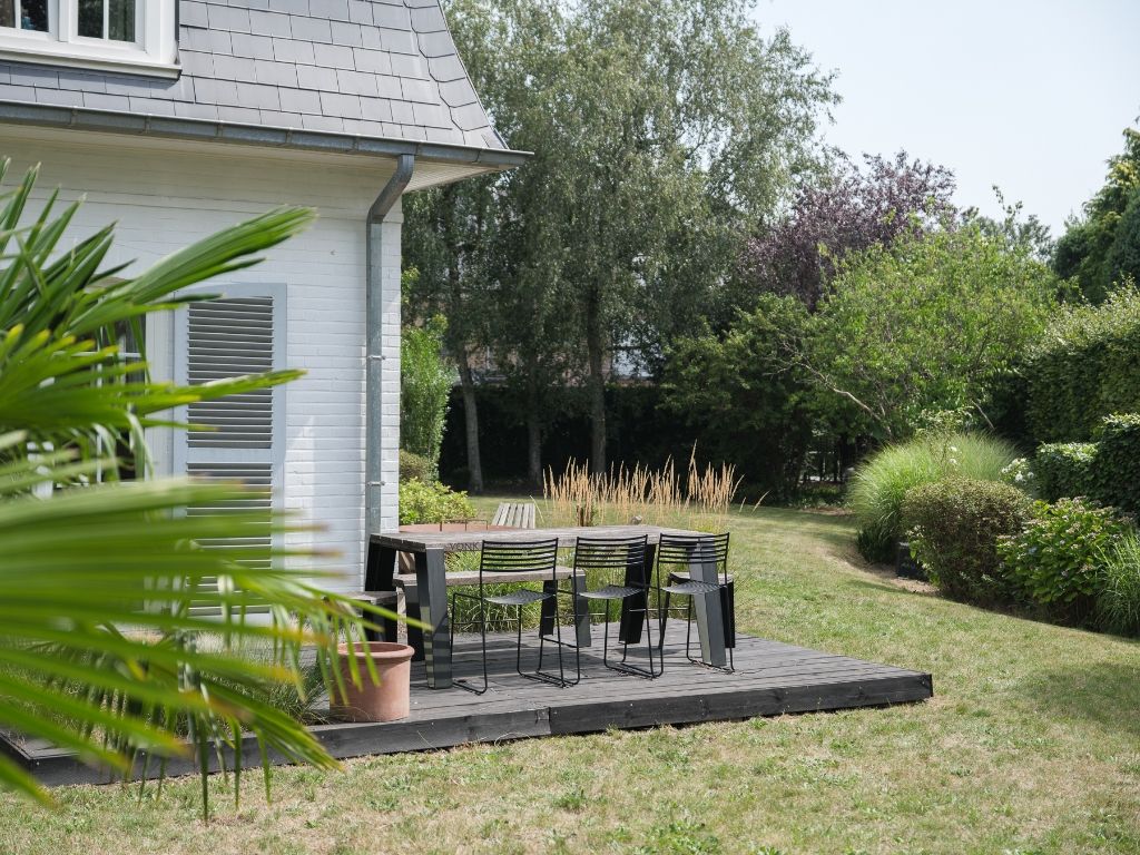 Charmante Franse villa met 3 slaapkamers op een zuidgericht perceel (1.160 m²) in een residentiële wijk te Mariakerke. foto 9