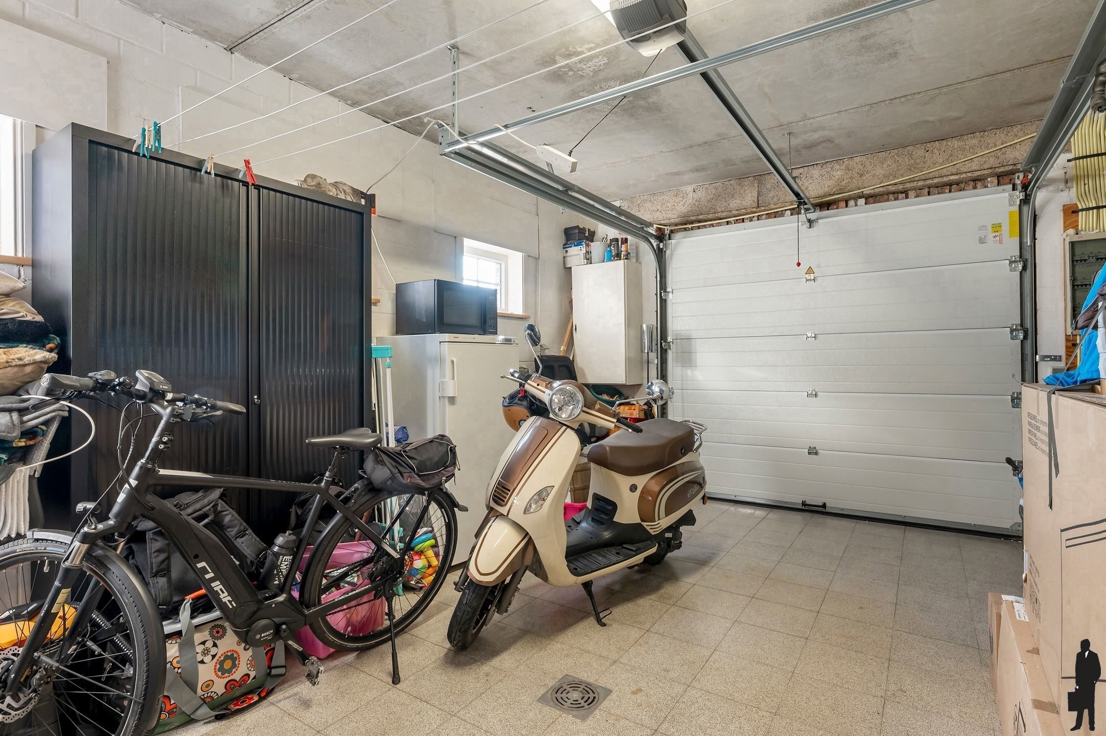 Ruime woning (ca. 225m²) met 3 grote slk’s, garage en mooie tuin op 726m² foto 18