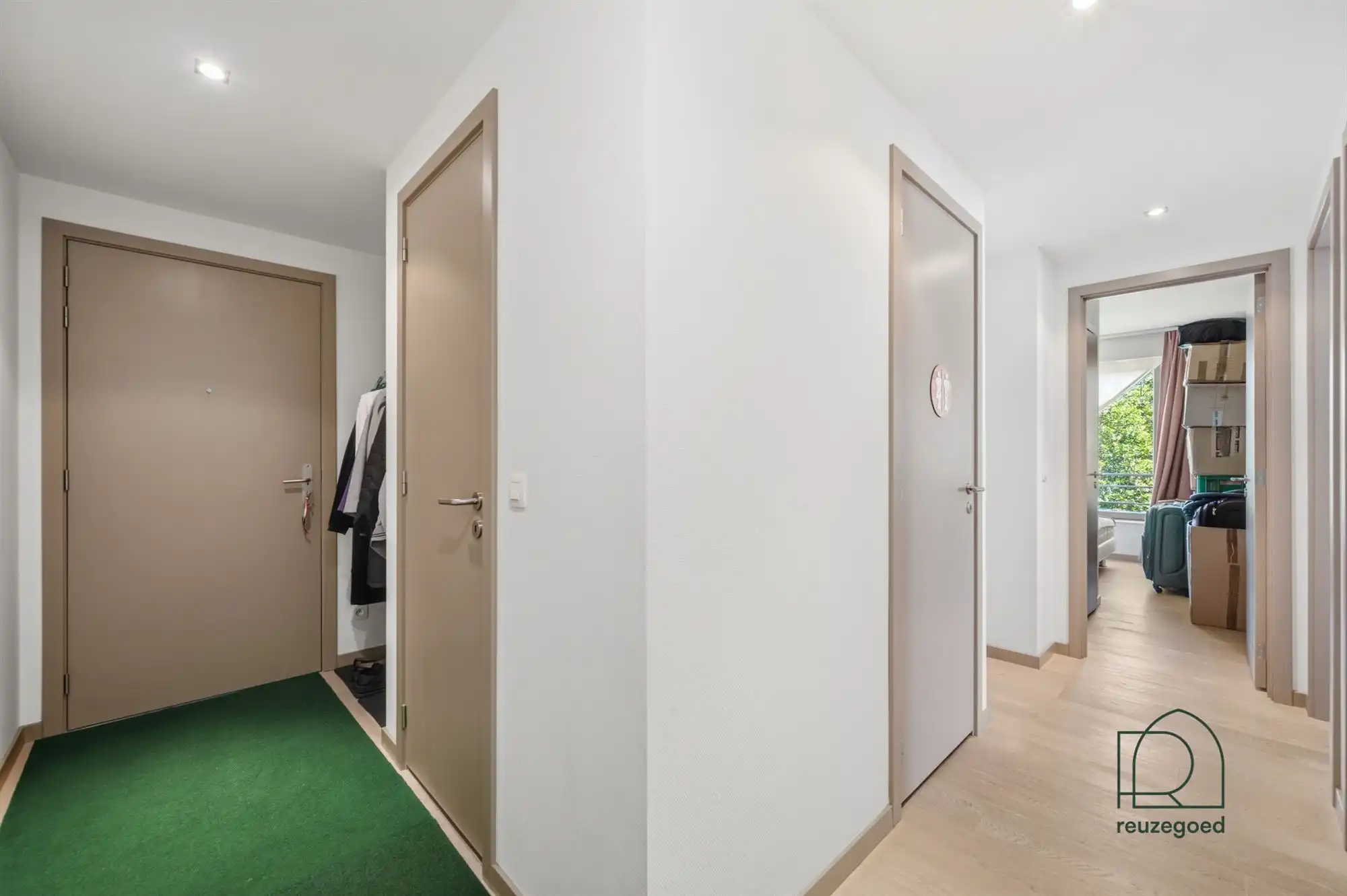 Instapklare investering met 2 slaapkamers op toplocatie in Evere foto 5