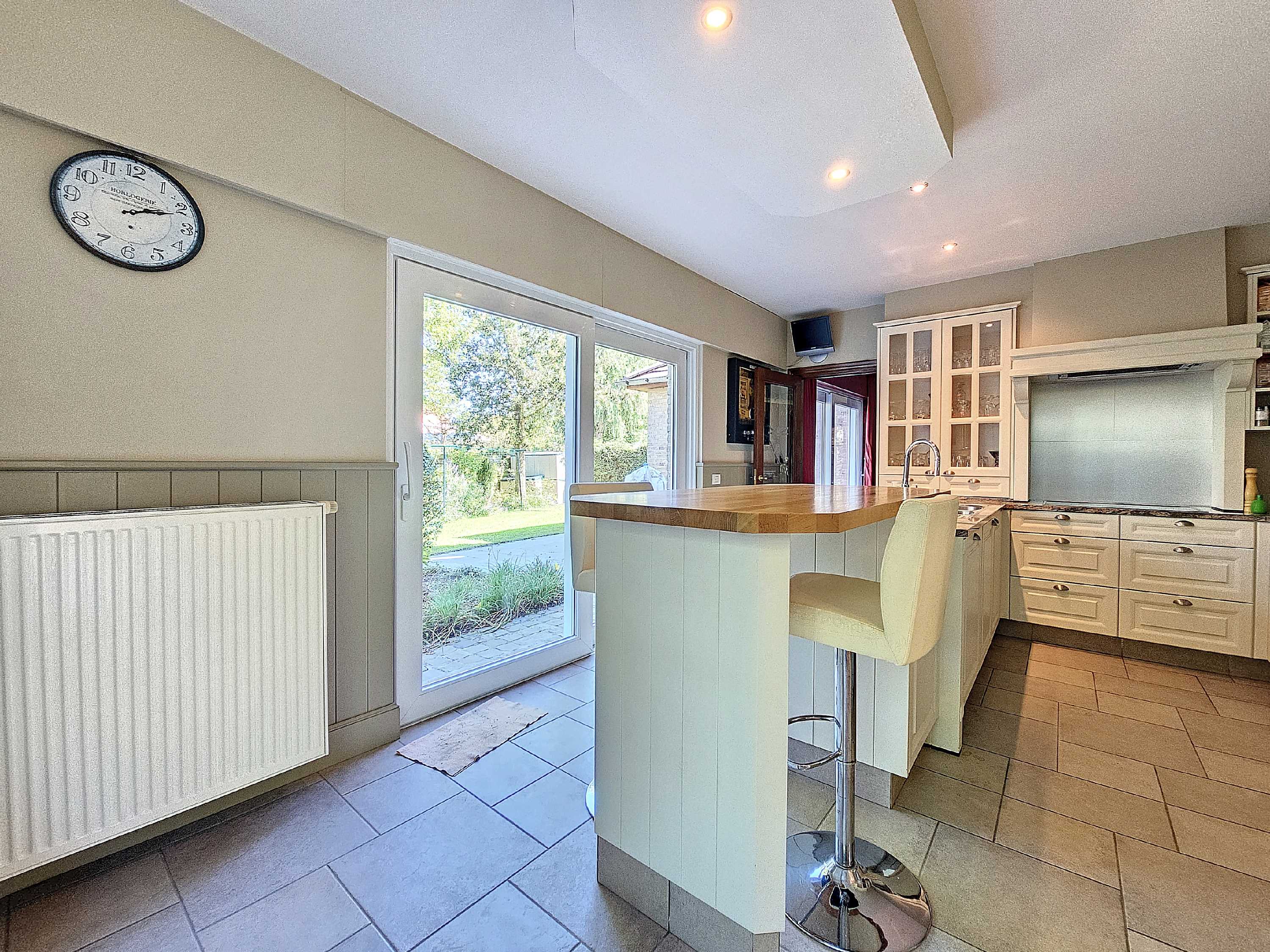 Uitzonderlijke villa nabij de Oude Veurnevaart foto 8