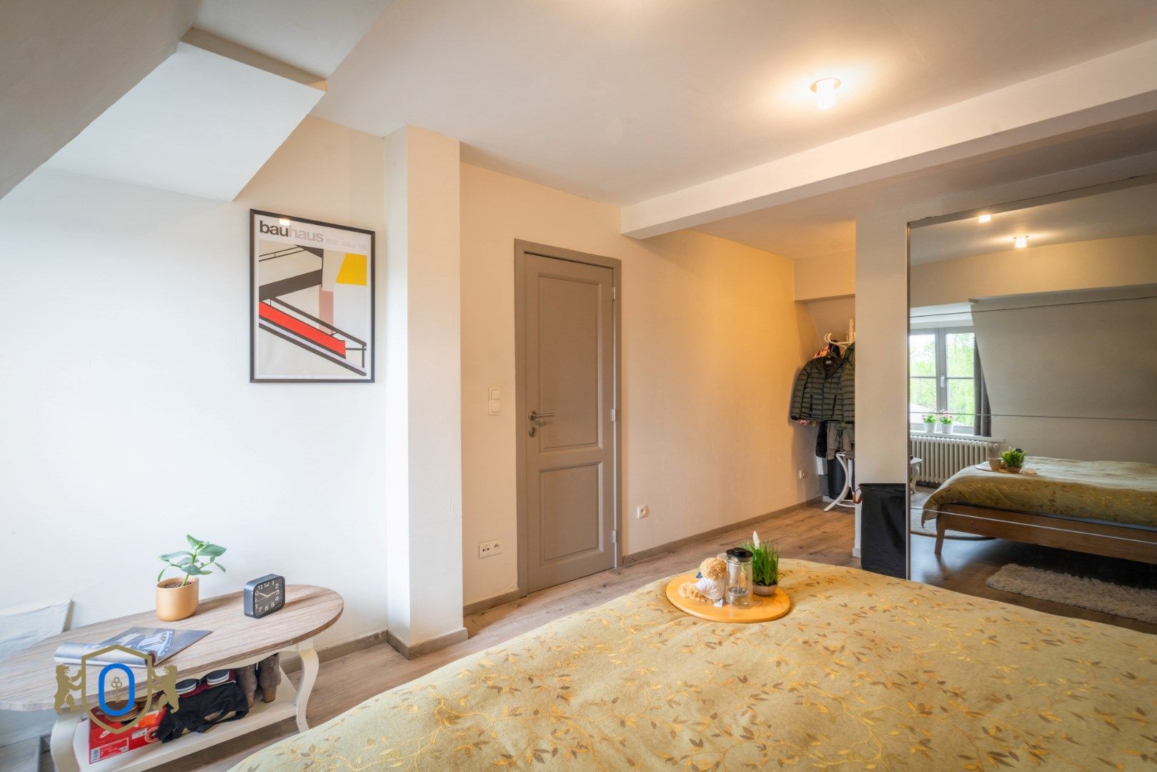 Charmante tussenwoning met tuin foto 16