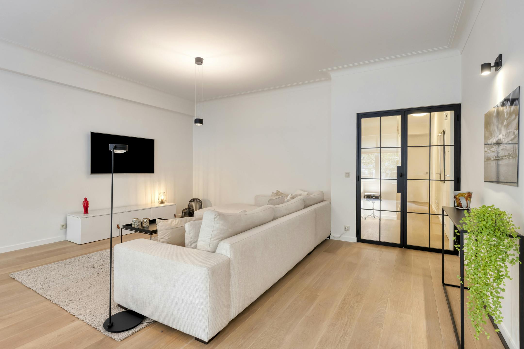 Gerenoveerd appartement te koop in Antwerpen centrum foto 12