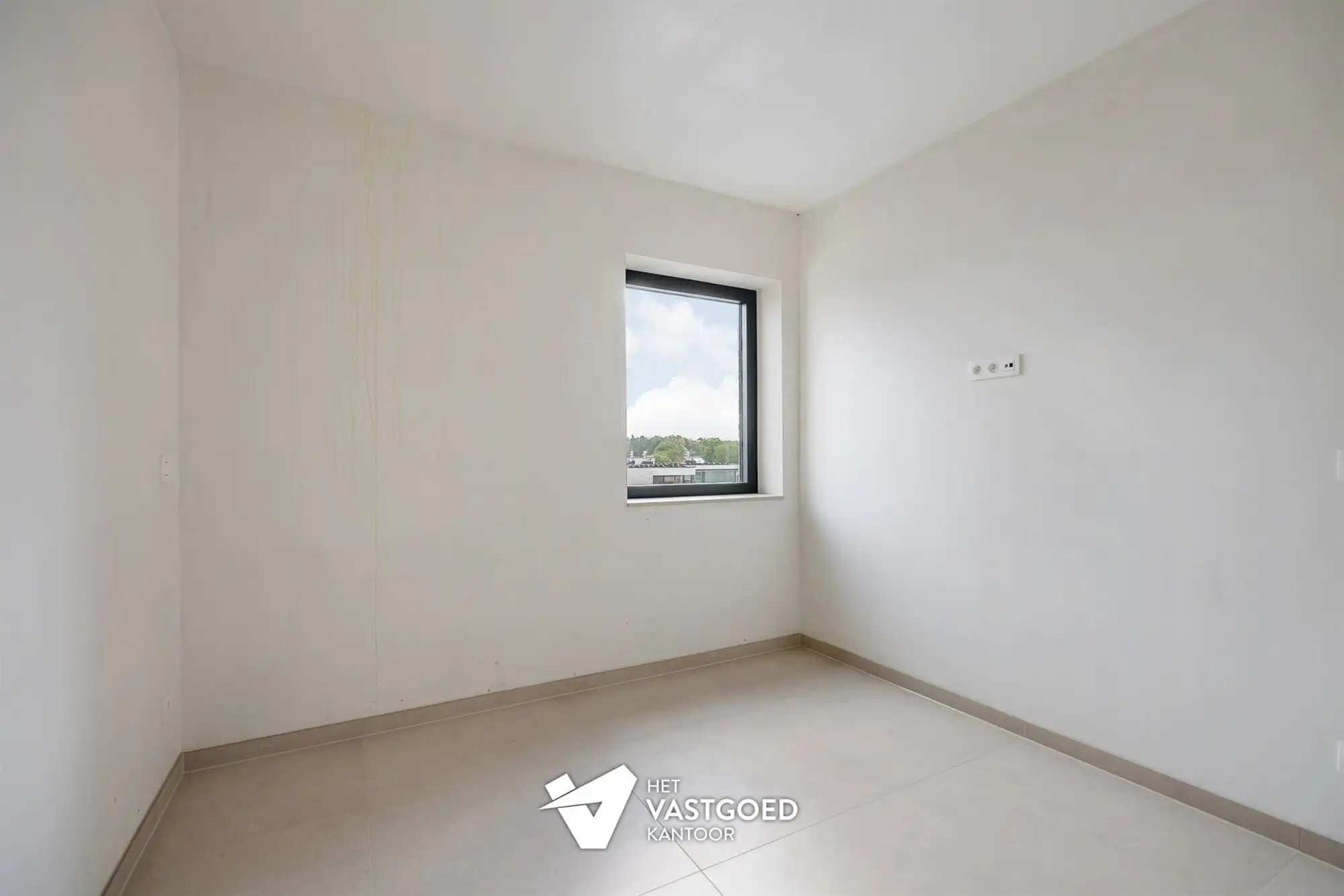 RUIM 2-SLAAPKAMERAPPARTEMENT OP DE BOVENSTE VERDIEPING foto 11