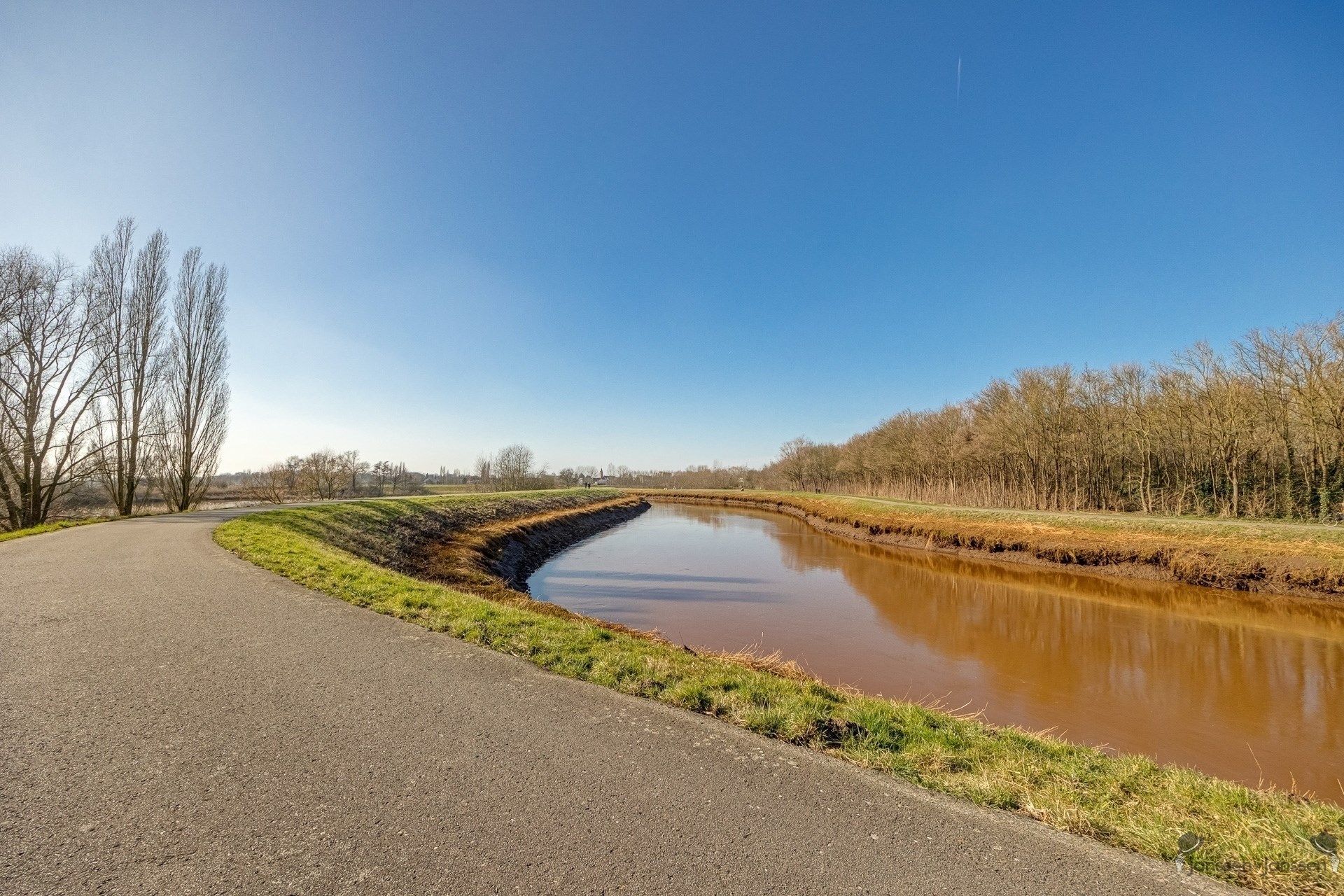villa op een perceel van 3.552 m² foto 41