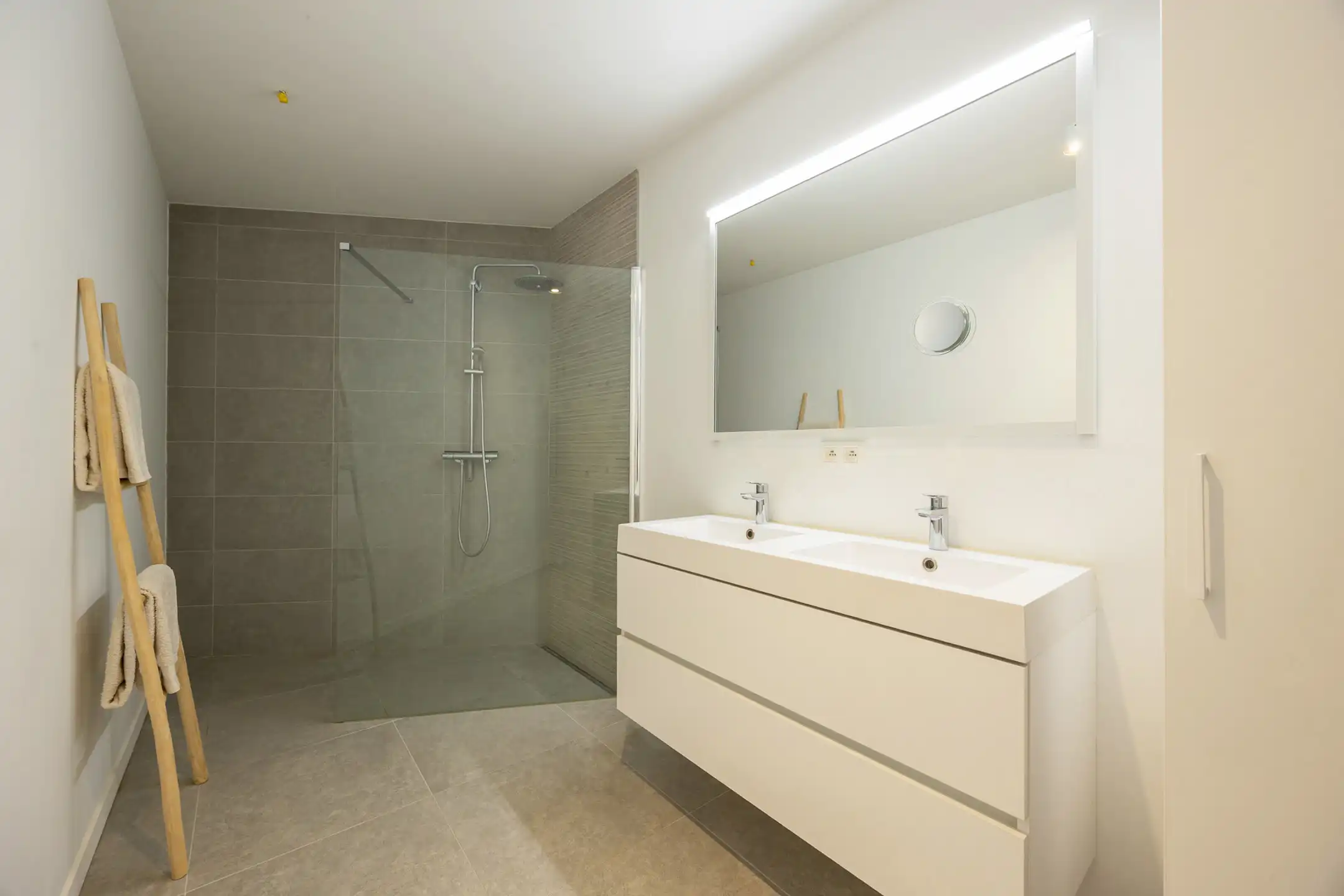 Modern appartement nabij centrum Oostmalle foto 7