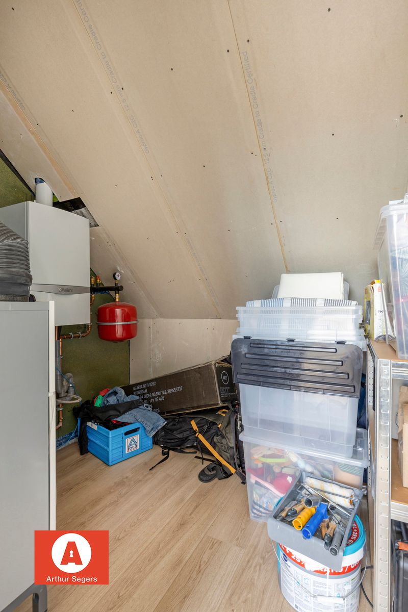 Halfopen BEN-woning met zonnige tuin en 4 slaapkamers foto 22