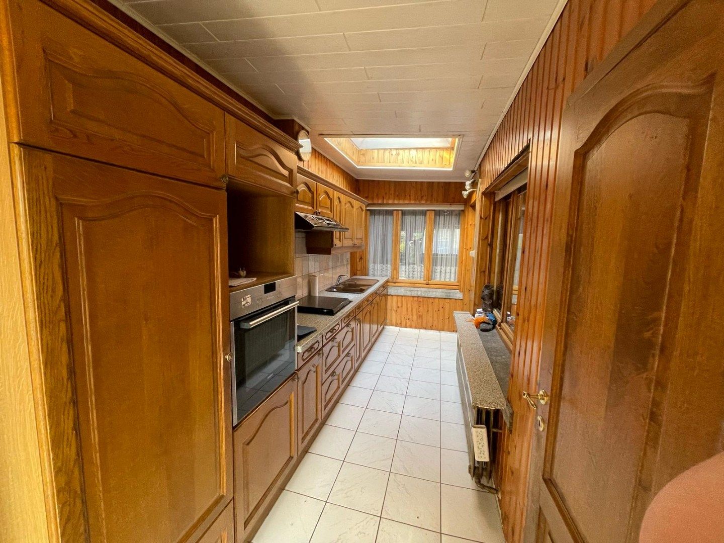 Gezinswoning met 3 slaapkamers en grote tuin. foto 10