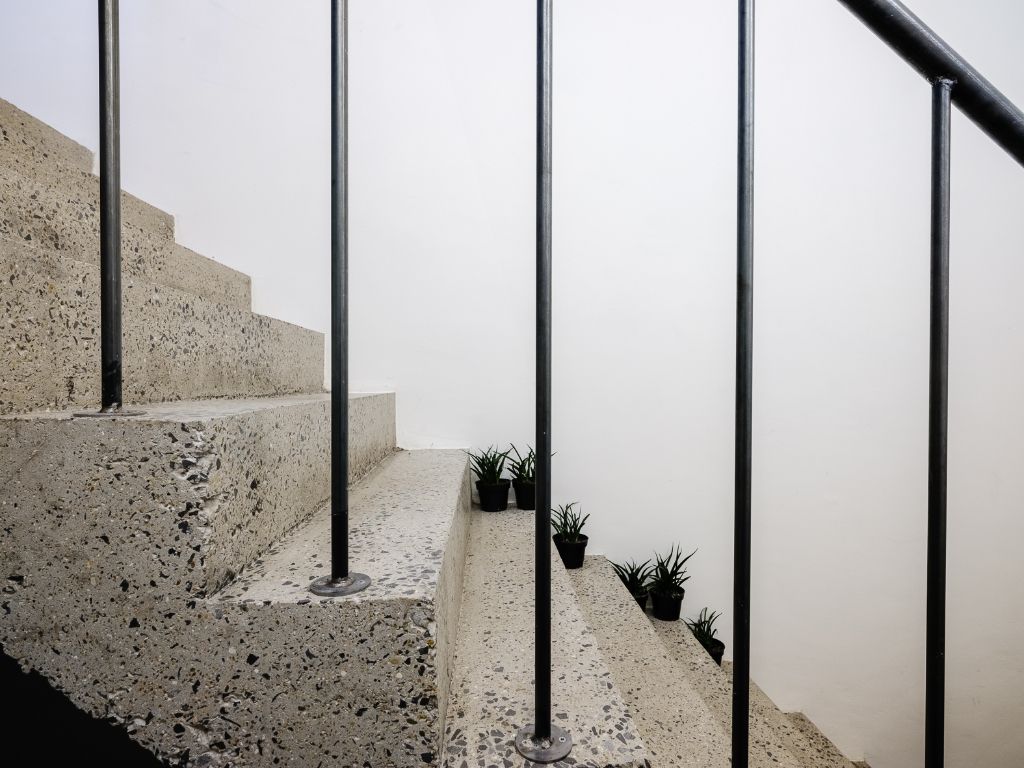 Bijzonder duplexappartement (240 m²) met vier slaapkamers, telkens met eigen sanitair en buitenruimte, gelegen in een kleinschalige residentie nabij het Zuid. foto 11