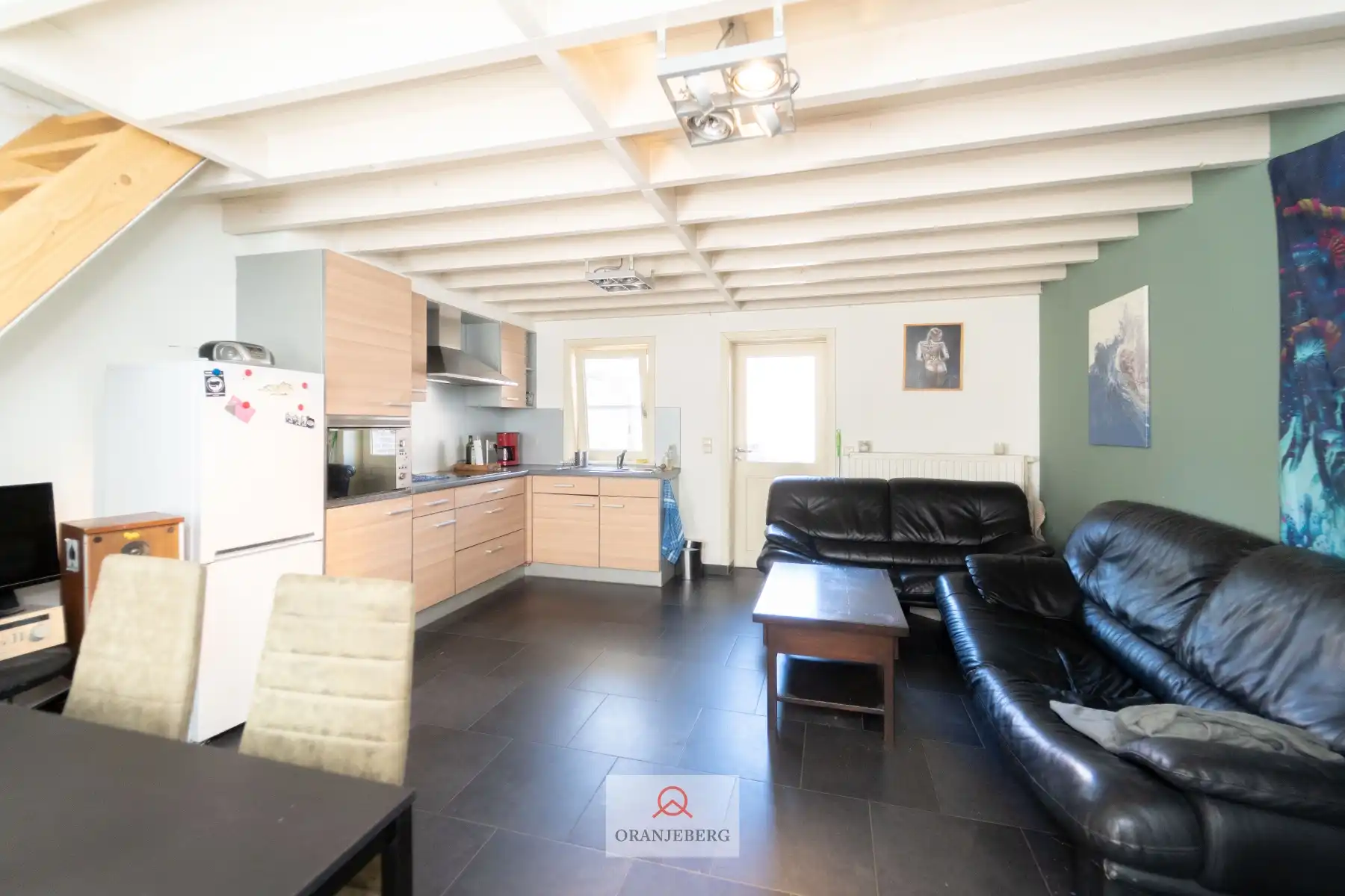 Gezellige woning met koer vlakbij Gent Zuid foto 3