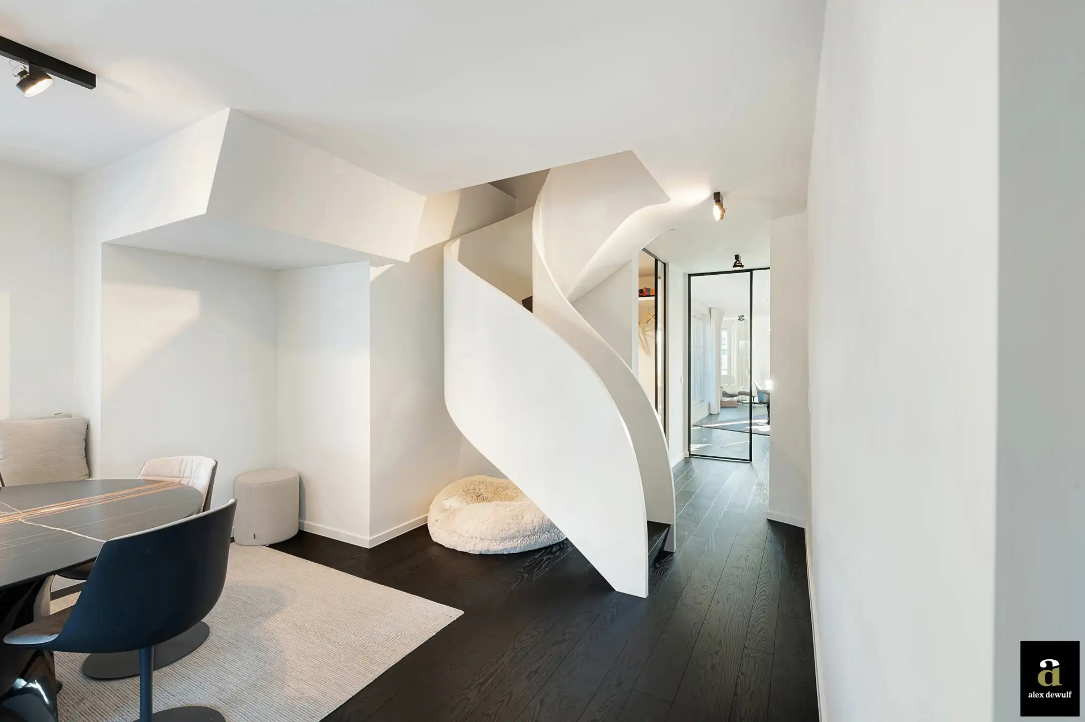 Unieke penthouse van 298 m² vlakbij de zee foto 17