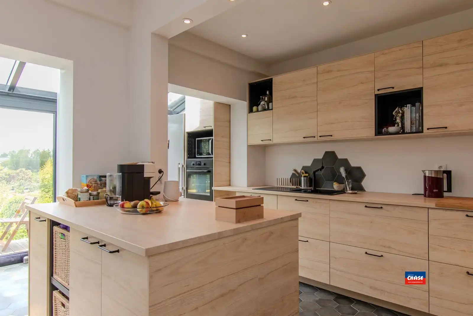Instapklare Bel-étage met drie slaapkamers en grote tuin foto 5