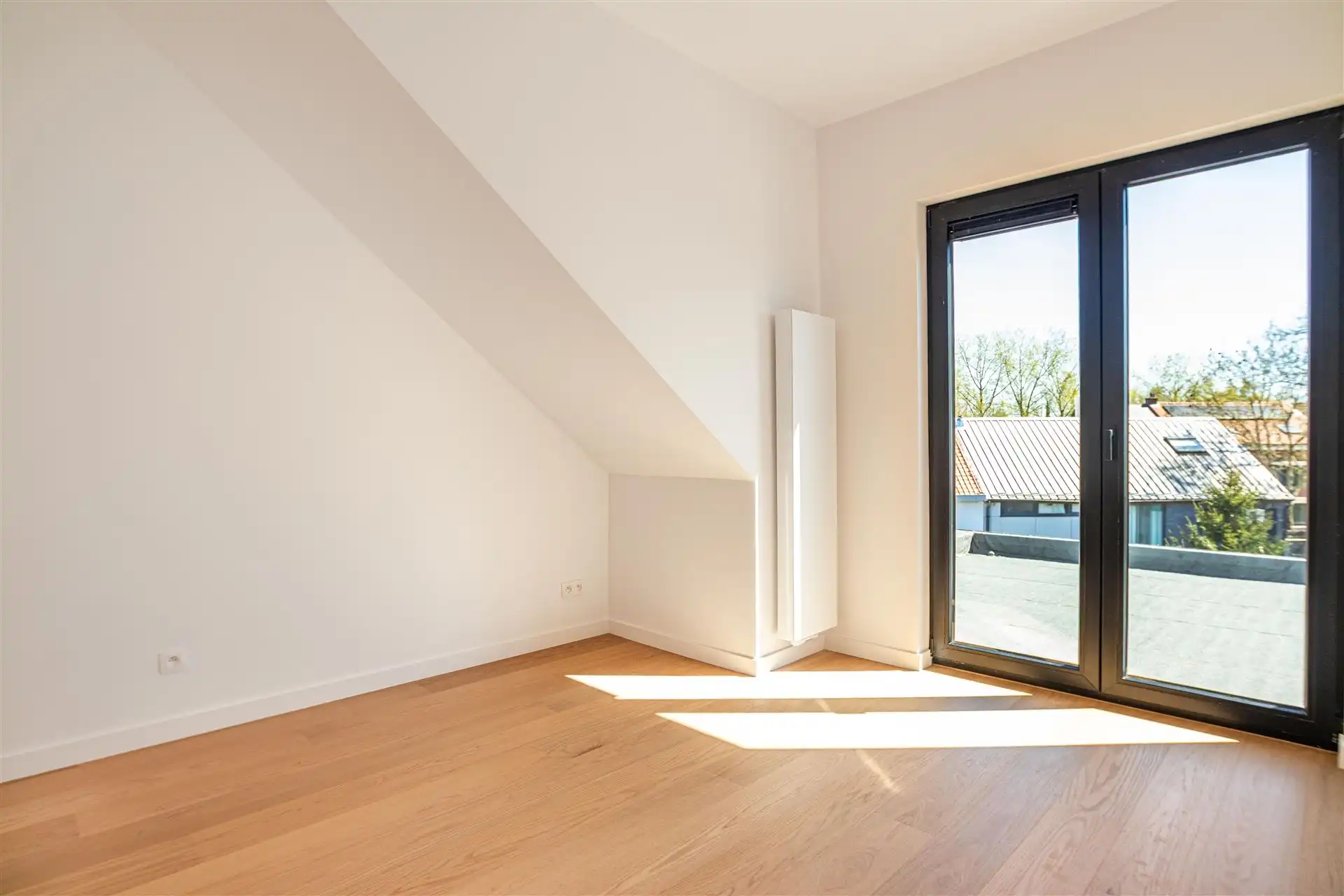Stijlvol gerenoveerde woning met ZO-tuin in Hove foto 23