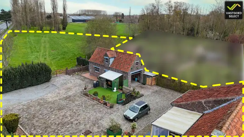 Woning met grote weide op perceel van 5.175 m2 met 3 slaapkamers in Maldegem foto 2