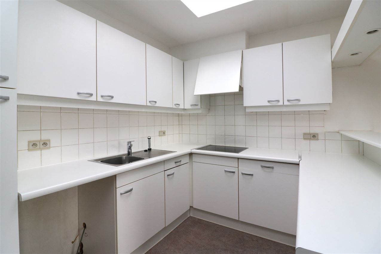 Appartement, twee slaapkamers, autostaanplaats in centrum foto 10