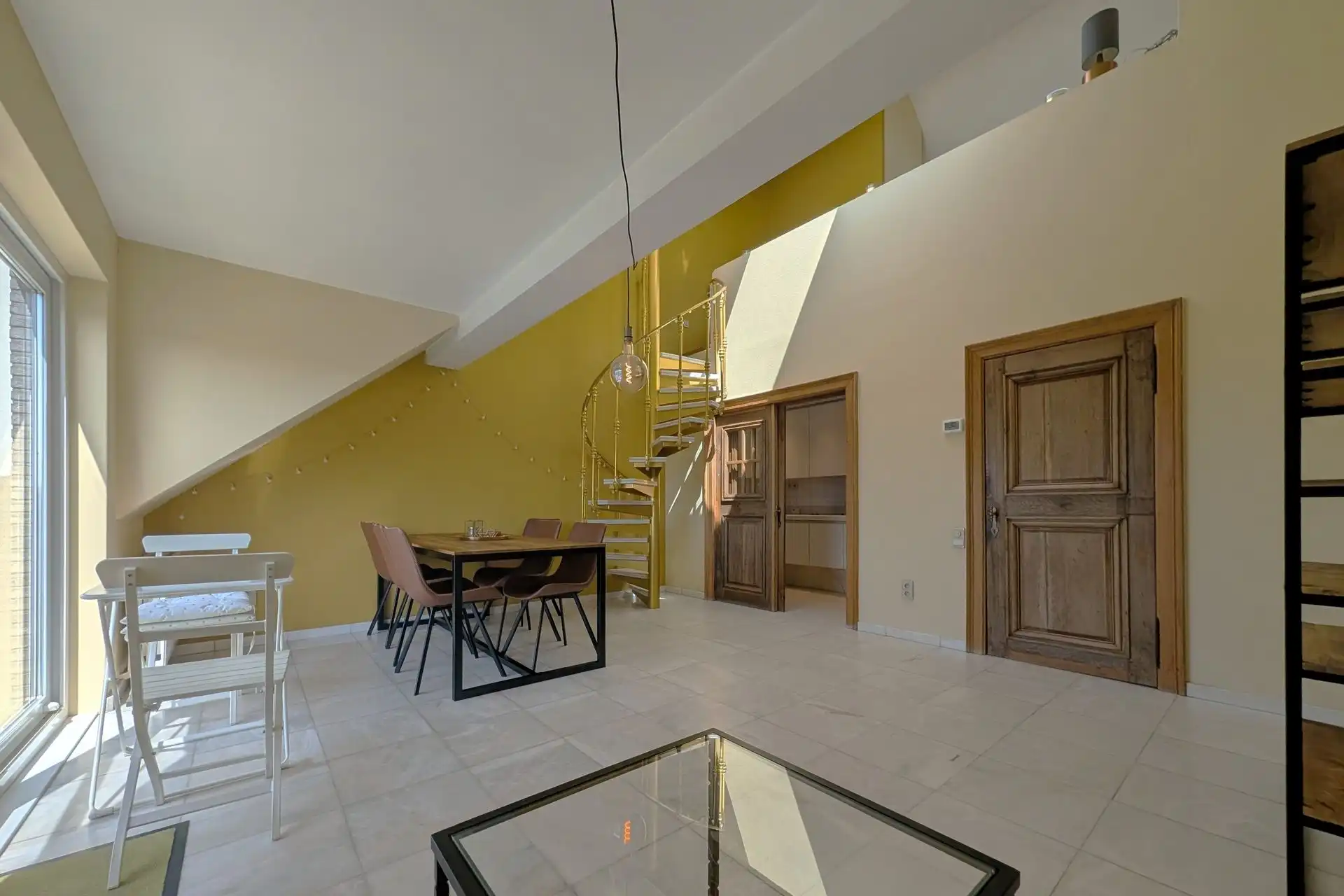 Appartement foto {{pictureIndex}}